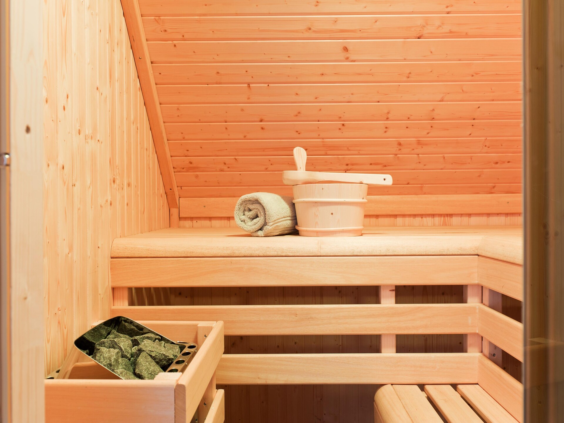 Pallertshuis: Luxe wellnessvilla aan het water voor 24 gasten in Groningen - foto 40
