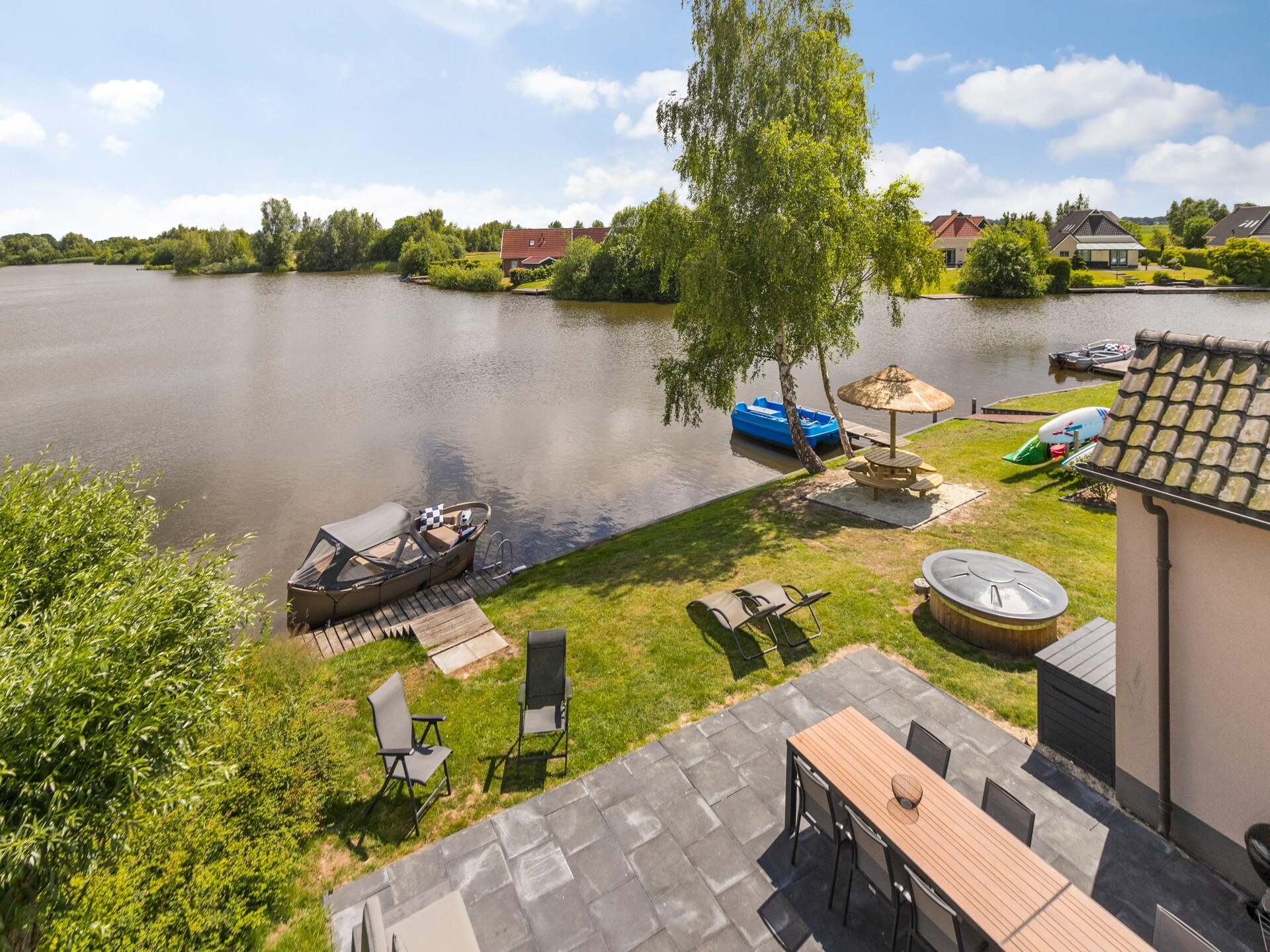 Luxe vrijstaand Lethehuis aan meer met sauna, buitenspa en privétoerboot - foto 13