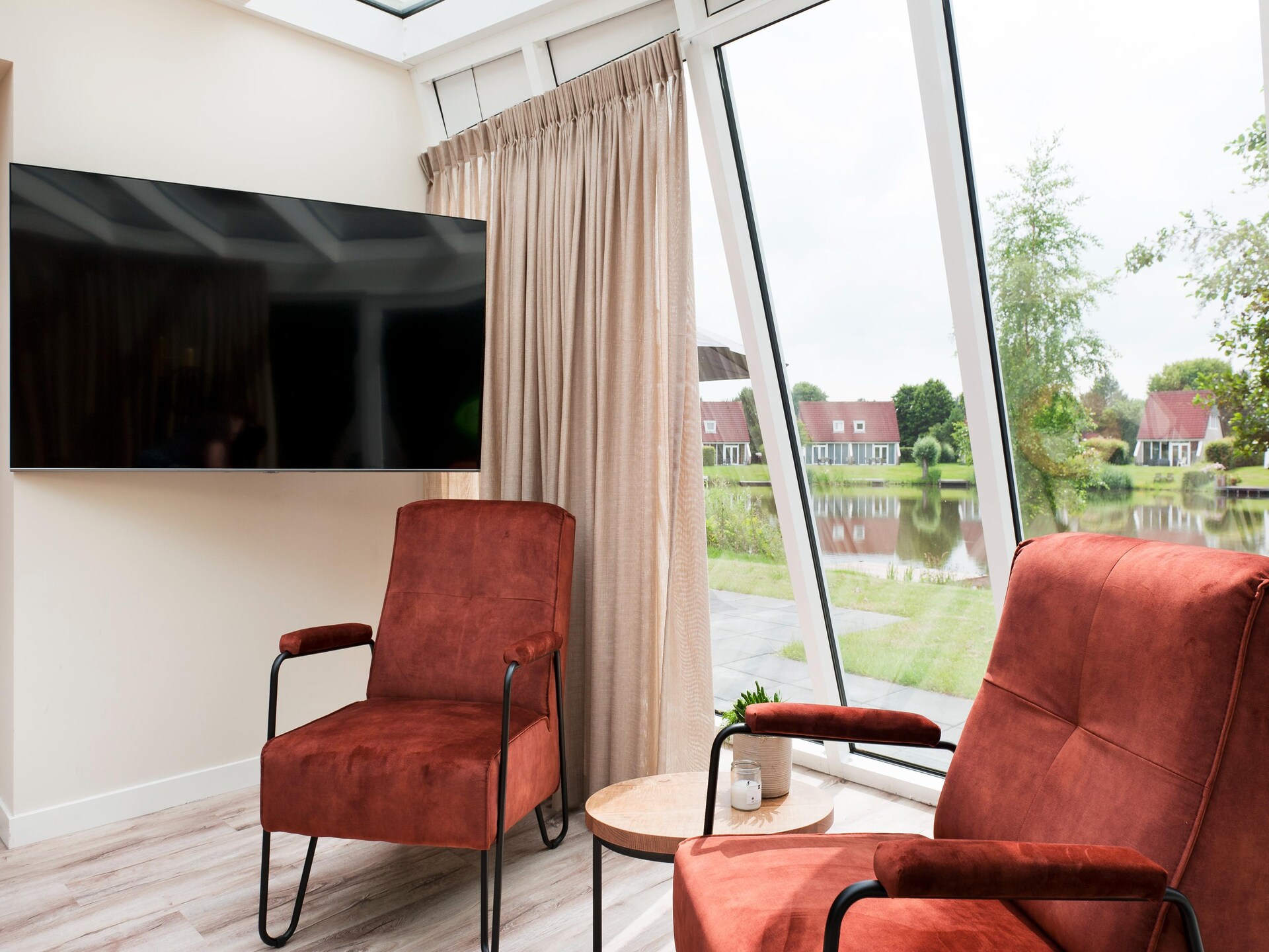 Metbroekhuis Wellness de luxe: sauna, buitenspa en privésteiger aan het meer - foto 11