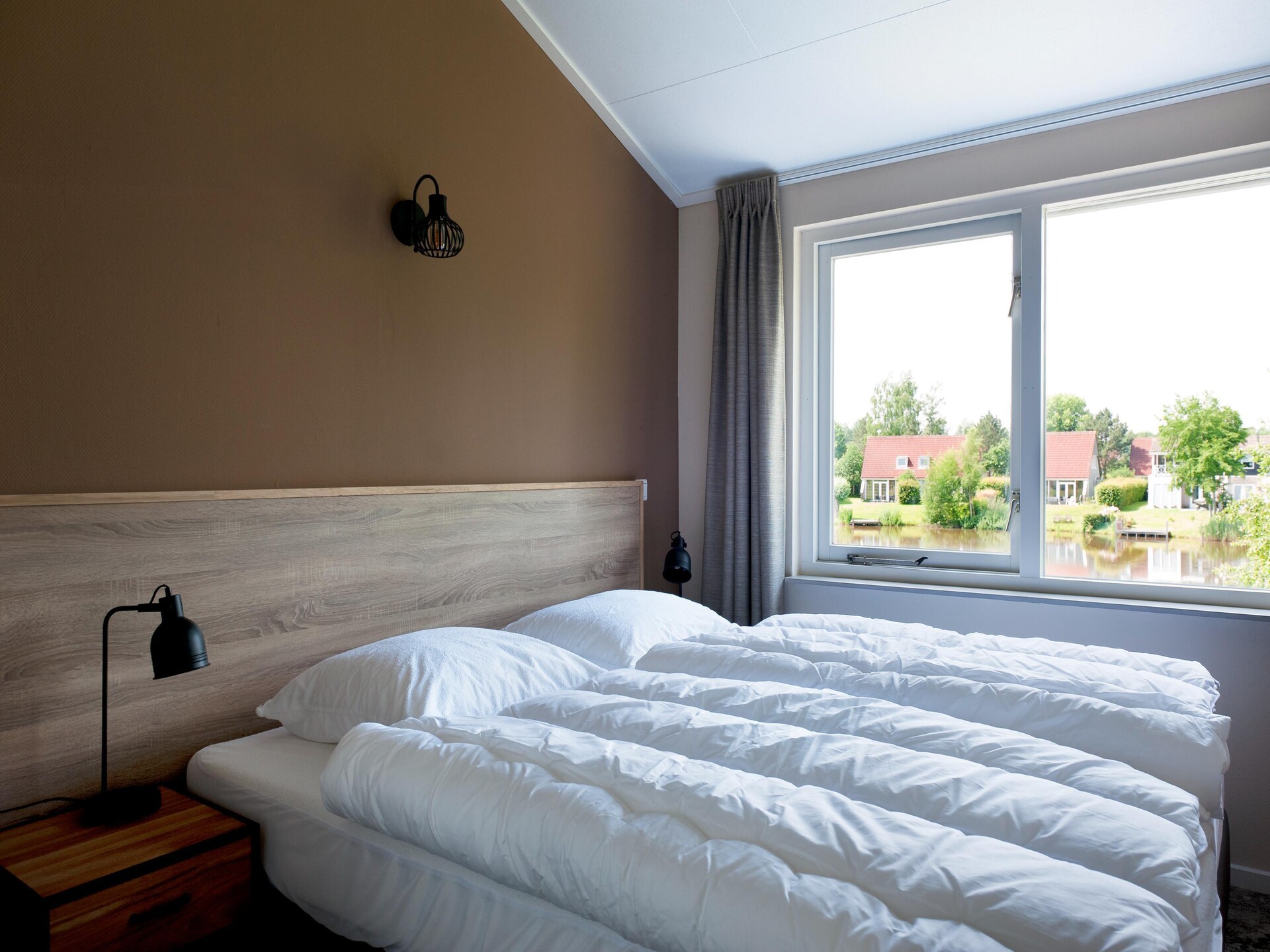 Metbroekhuis Wellness de luxe: sauna, buitenspa en privésteiger aan het meer - foto 5