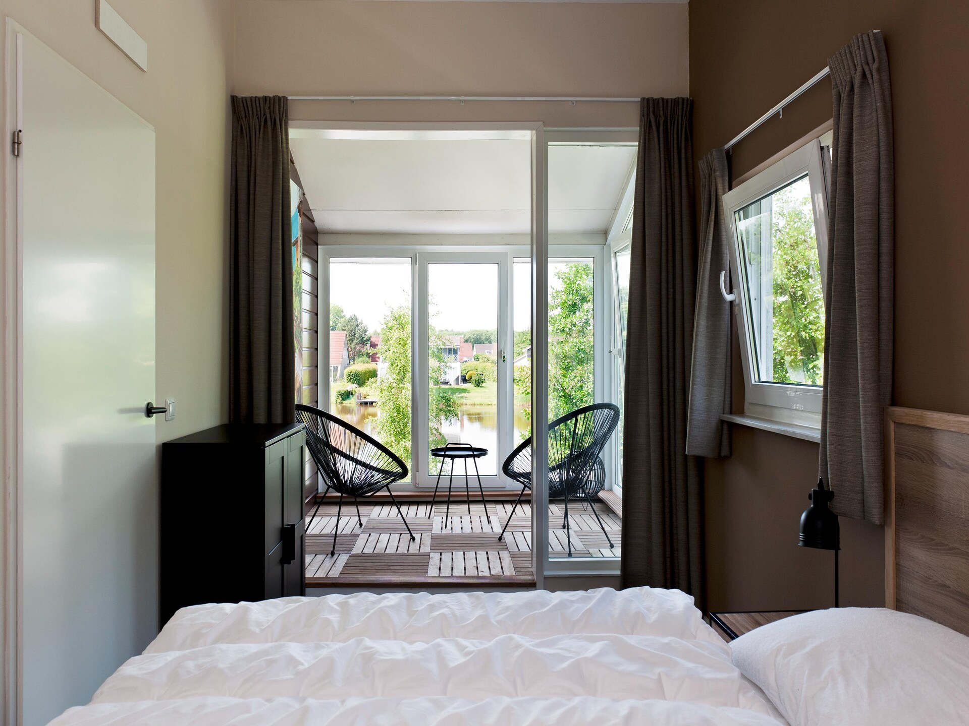 Metbroekhuis Wellness de luxe: sauna, buitenspa en privésteiger aan het meer - foto 19