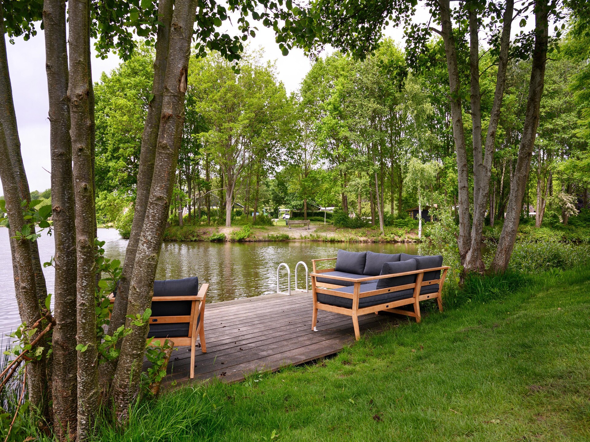 Metbroekhuis Wellness de luxe: sauna, buitenspa en privésteiger aan het meer - foto 29