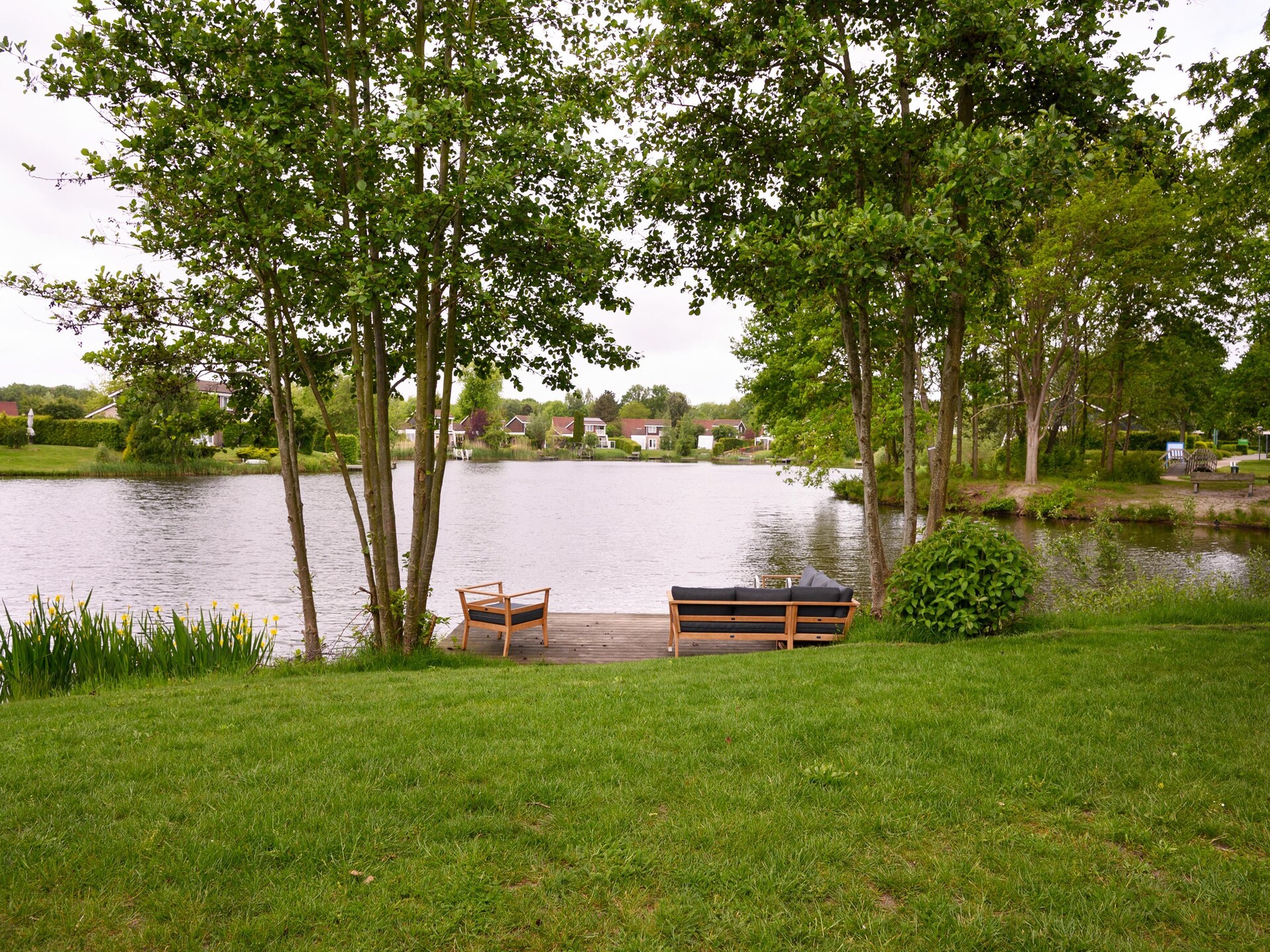 Metbroekhuis Wellness de luxe: sauna, buitenspa en privésteiger aan het meer - foto 31