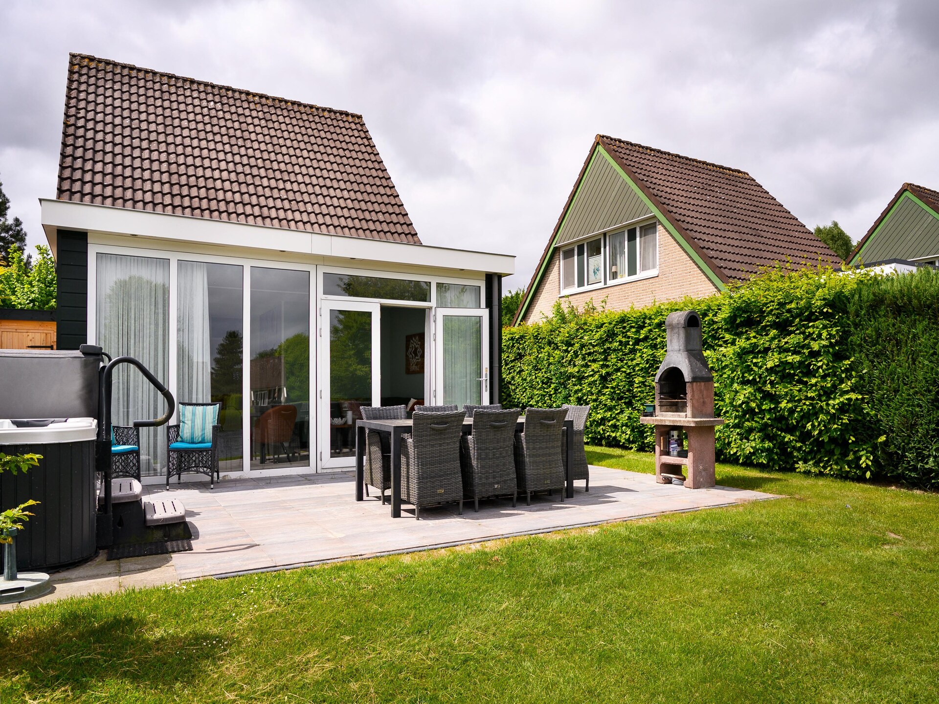 Westerwolde Prestige Wellness: luxe vakantiehuis aan het water met buitenspa - foto 24