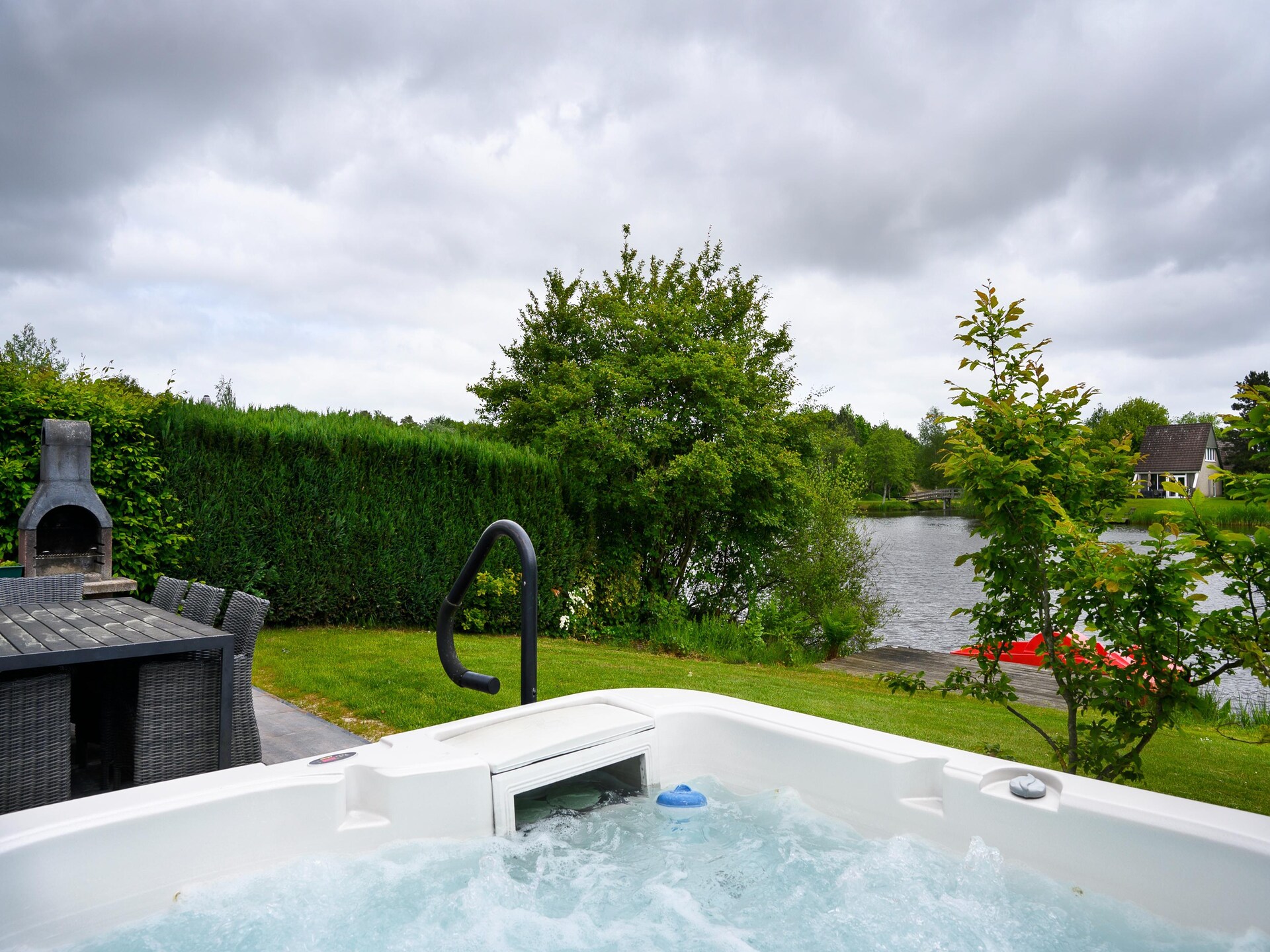 Westerwolde Prestige Wellness: luxe vakantiehuis aan het water met buitenspa - foto 26