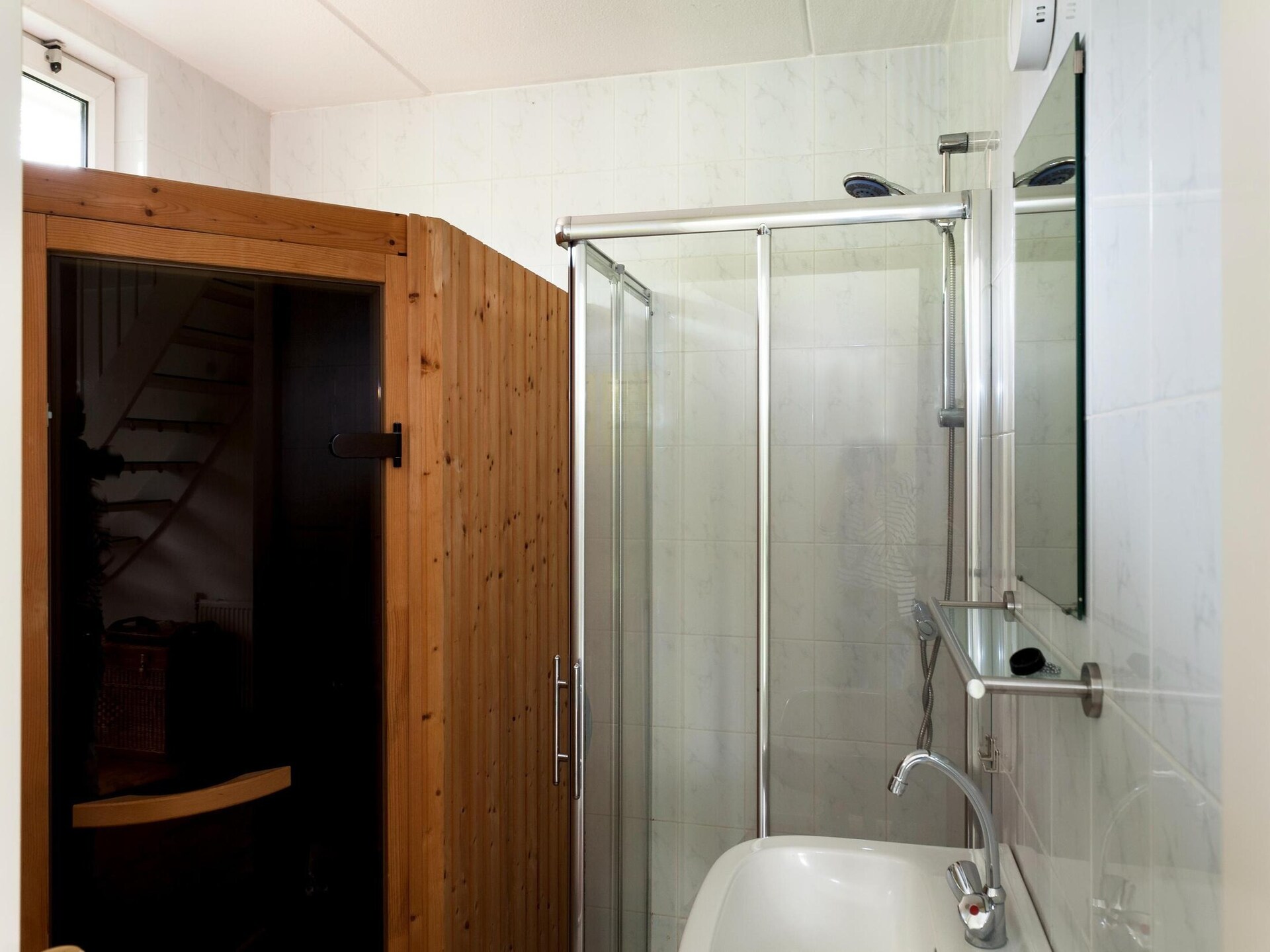 Wellness vakantiehuis met sauna aan het meer in Groningen voor 6 personen - foto 33