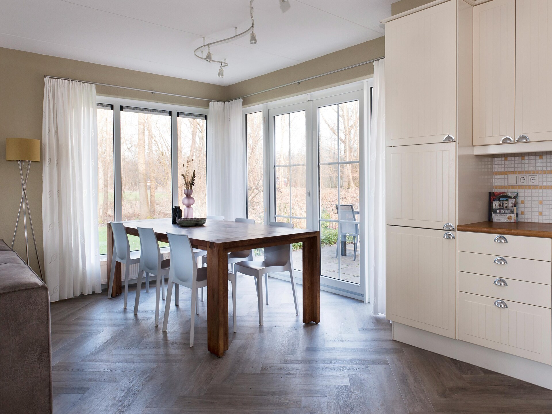 Grand Fisker Wellness: luxe vakantiehuis met buitenspa, sloep en privé watertoegang - foto 15