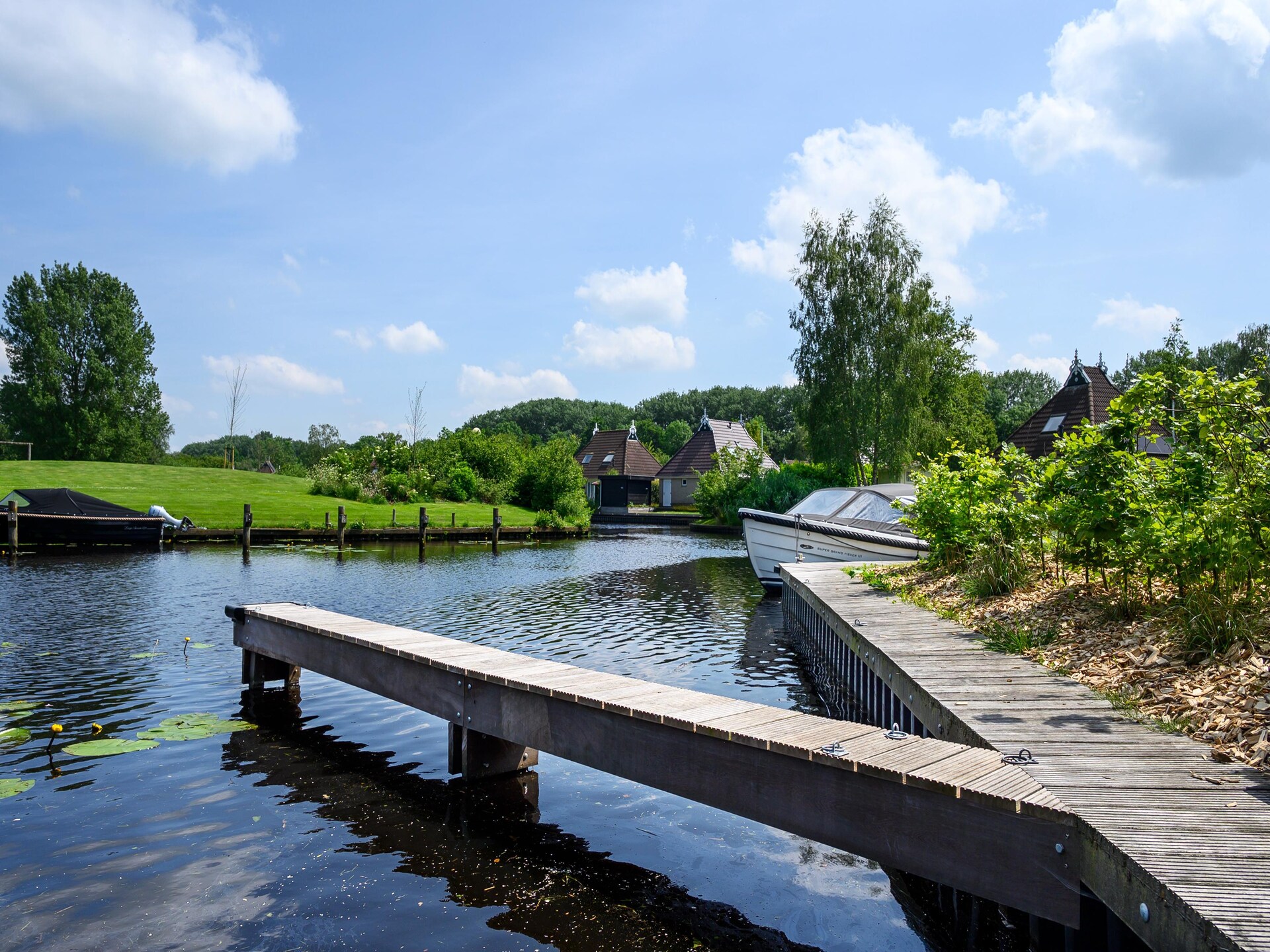 Grand Fisker Wellness: luxe vakantiehuis met buitenspa, sloep en privé watertoegang - foto 29