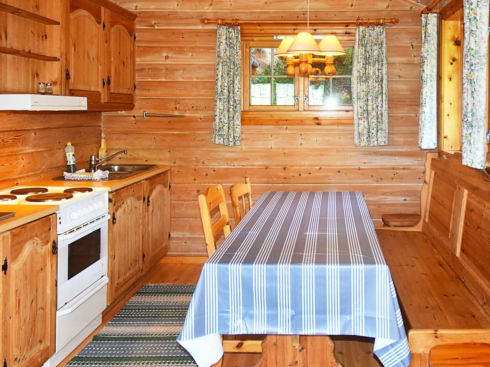 6-persoons vakantiehuis in Olden met uitzicht op de Nordfjord - foto 11