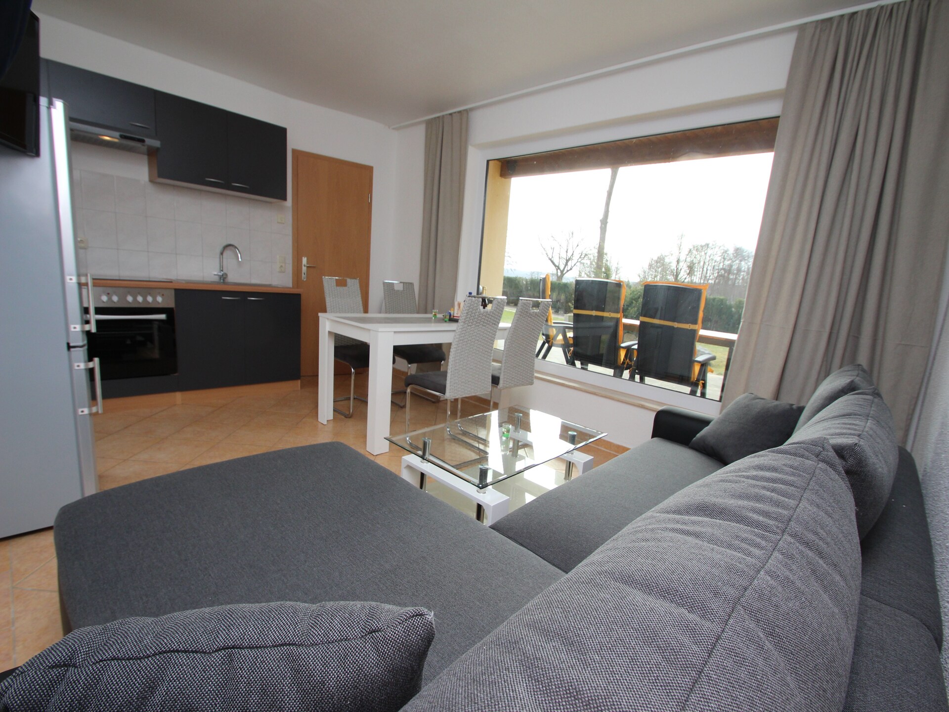 4-persoons bungalow direct aan het meer in Klein Labenz · 50 m² - foto 8