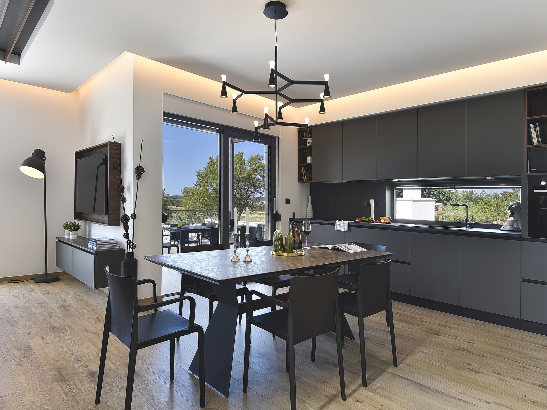 Villa Joy: Vrijstaande stadselegance met 3 badkamers, vlak bij strand Pula - foto 9