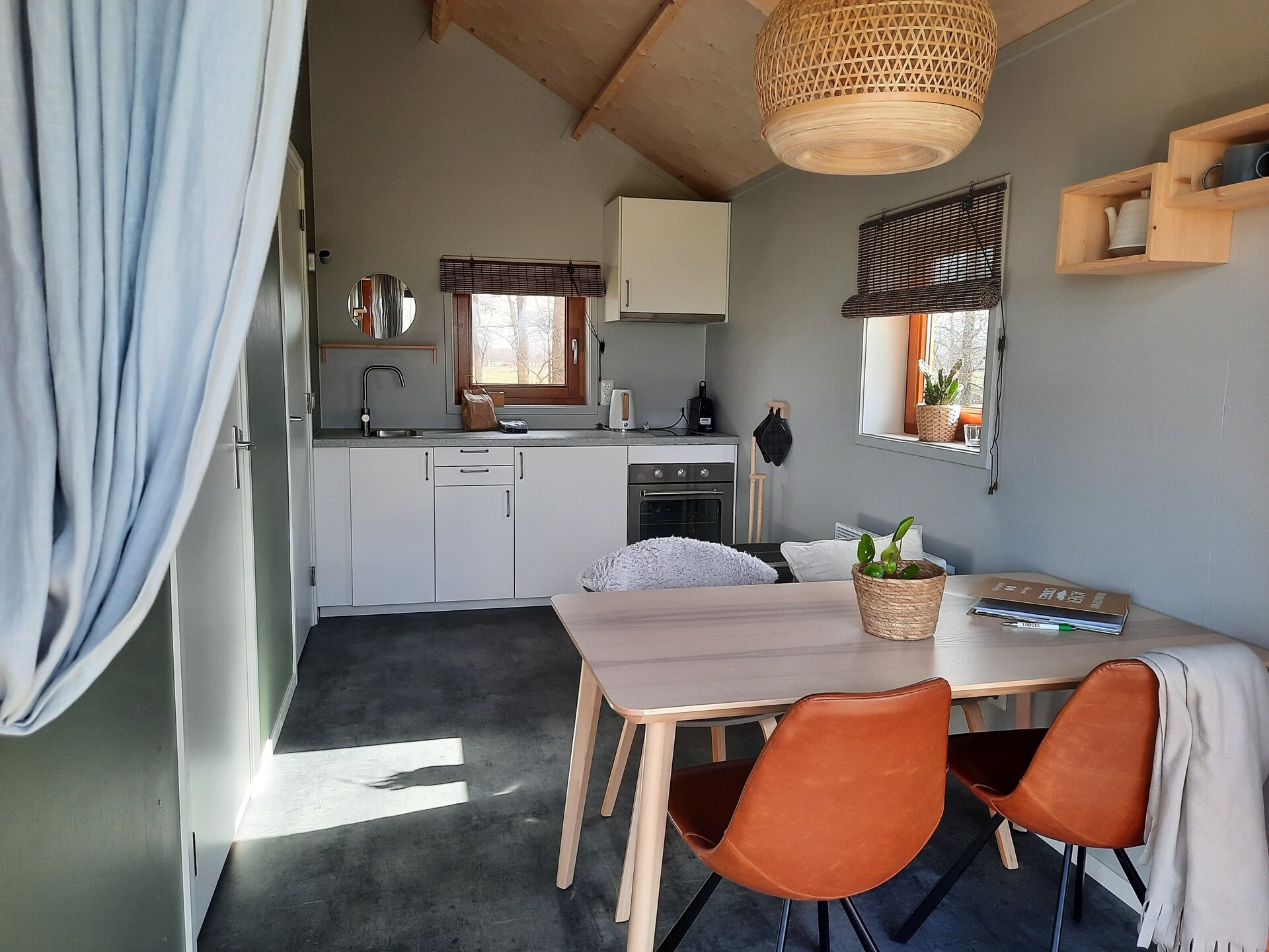 Acker Lodges 3: 16-persoons groepsaccommodatie aan weilanden in Drenthe - foto 13