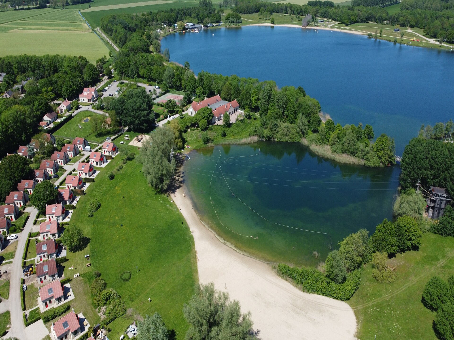 Vrijstaand vakantiehuis op 't Broeckhuys, aan recreatiemeer in Ewijk - foto 19