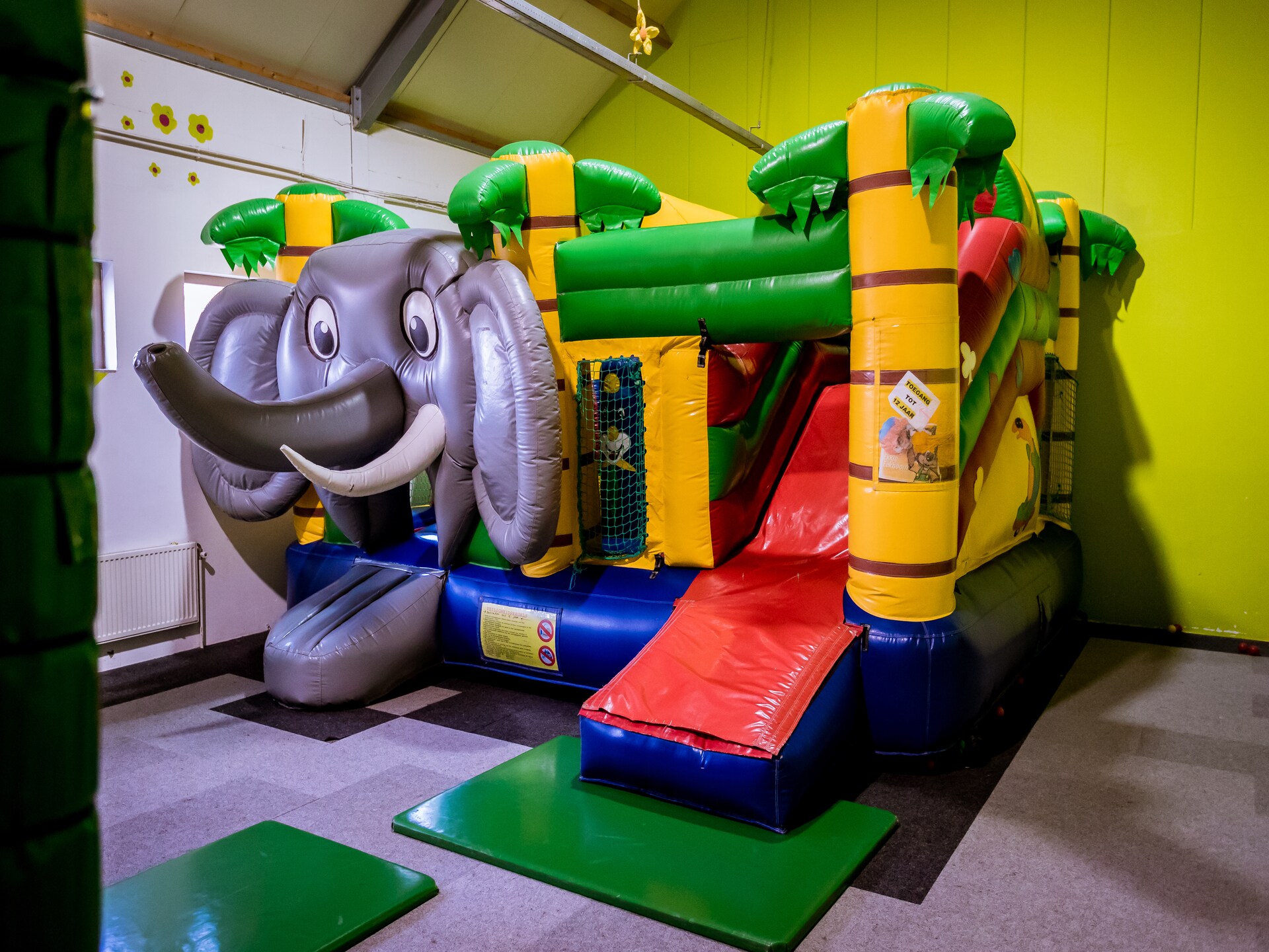 Vrijstaand vakantiehuis op 't Broeckhuys, aan recreatiemeer in Ewijk - foto 24