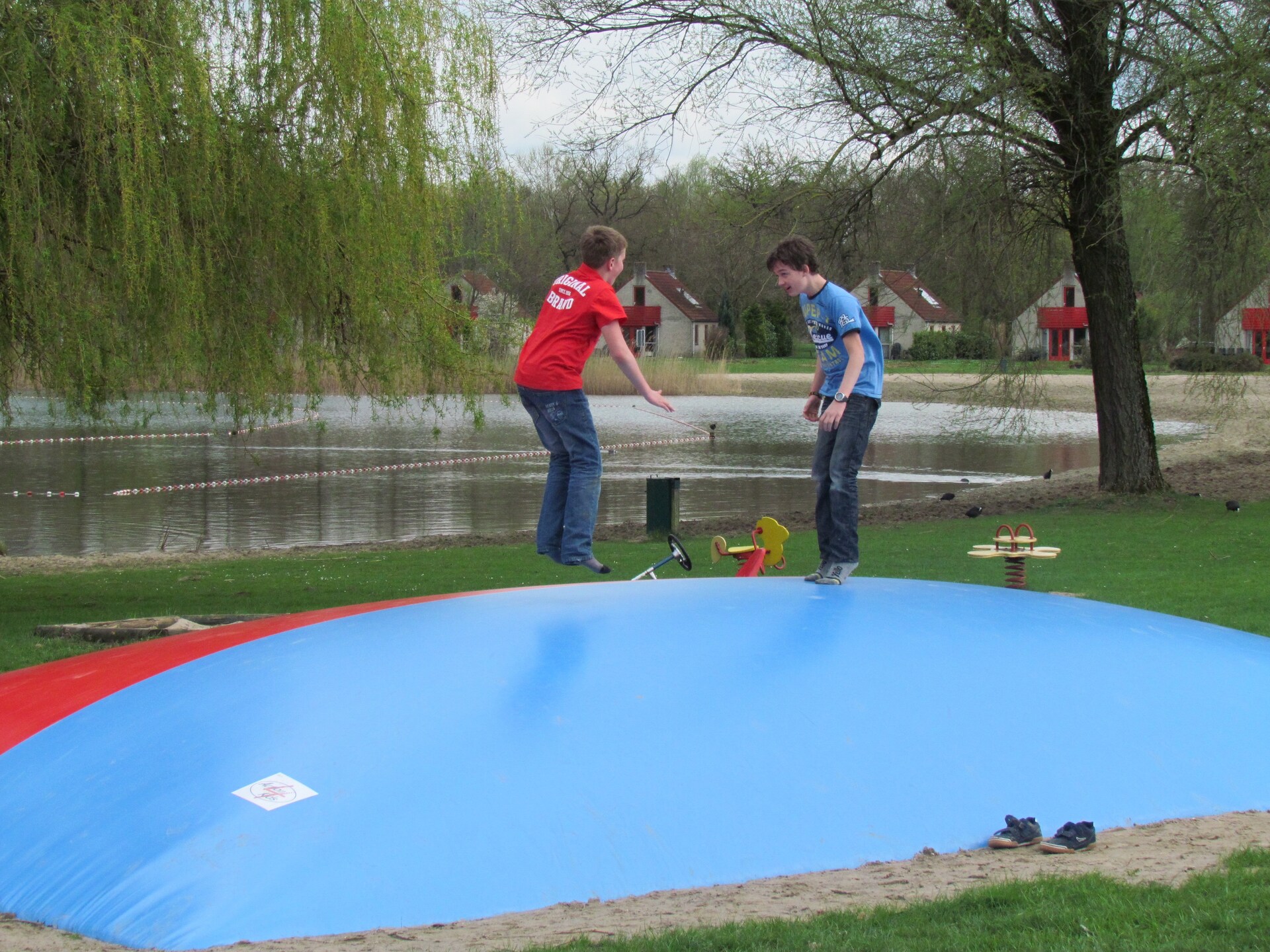 Vrijstaand vakantiehuis op 't Broeckhuys, aan recreatiemeer in Ewijk - foto 26