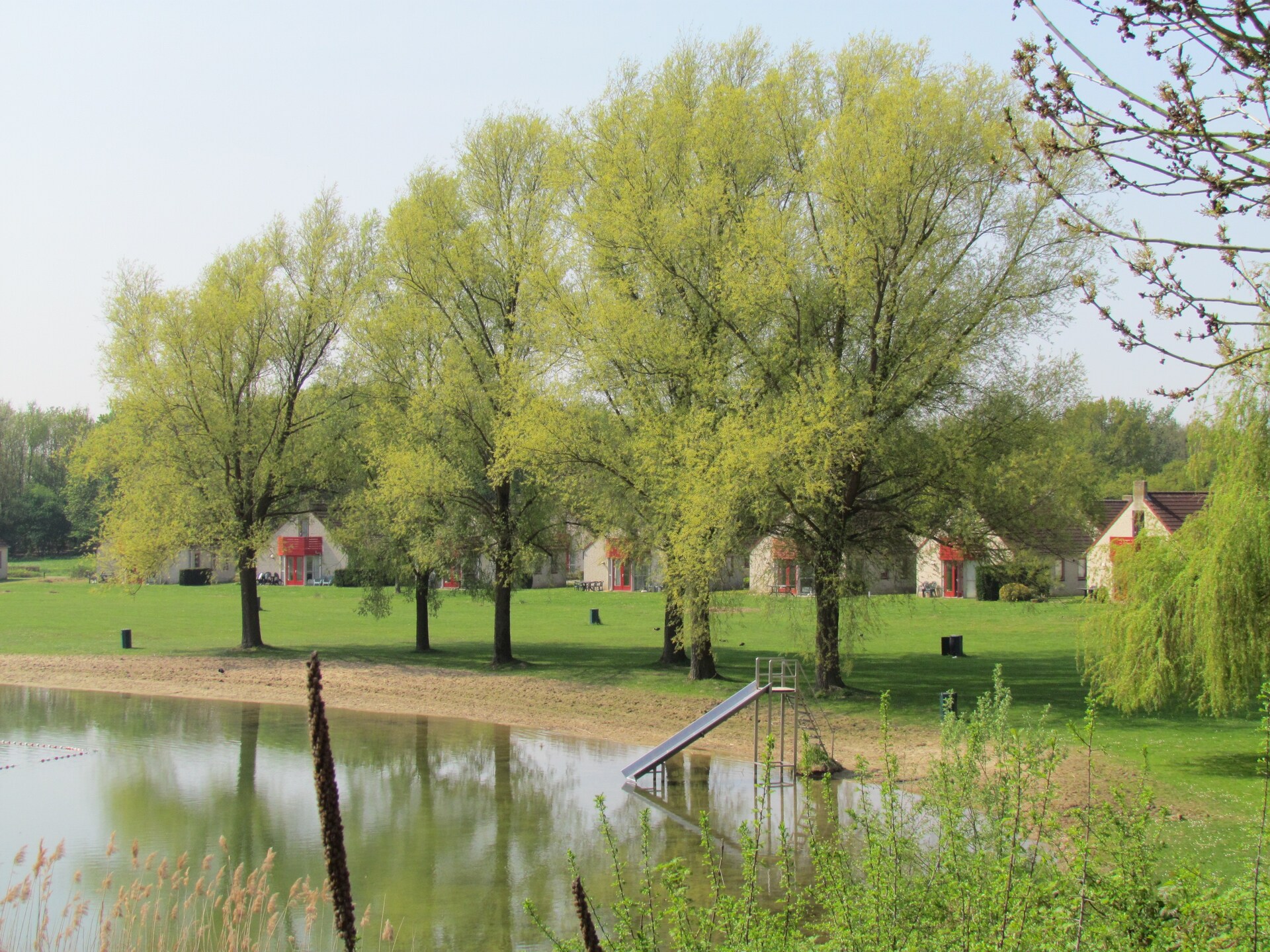 Vrijstaand vakantiehuis op 't Broeckhuys, aan recreatiemeer in Ewijk - foto 28