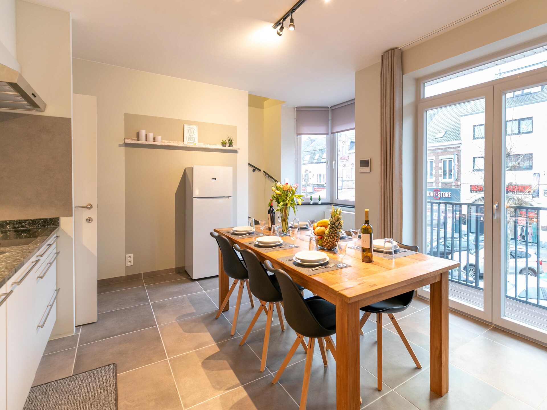 Duplex Appartement in Maasmechelen – Winkelen, Natuur & Fietsplezier voor 6 - foto 3