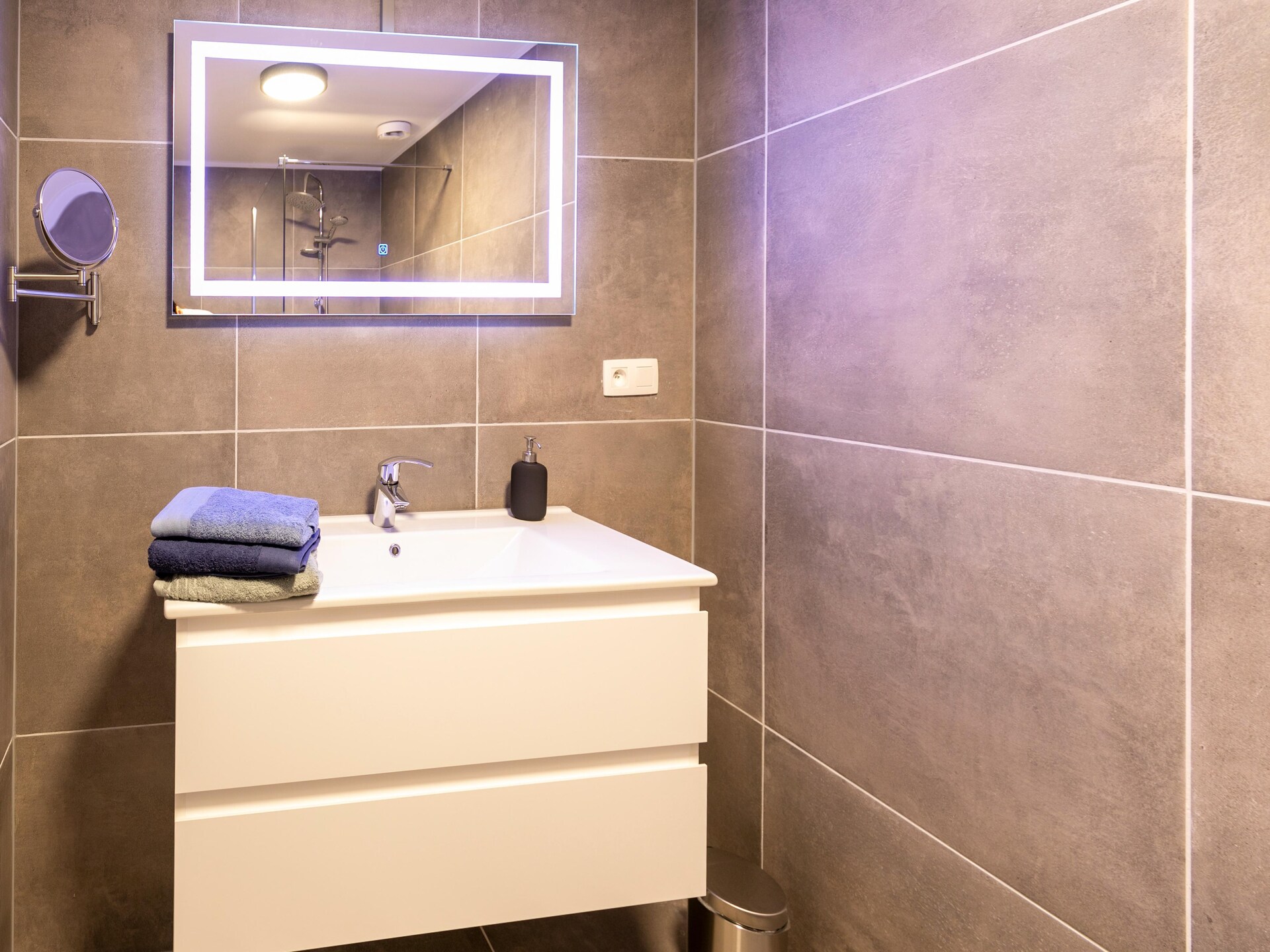 Duplex Appartement in Maasmechelen – Winkelen, Natuur & Fietsplezier voor 6 - foto 24