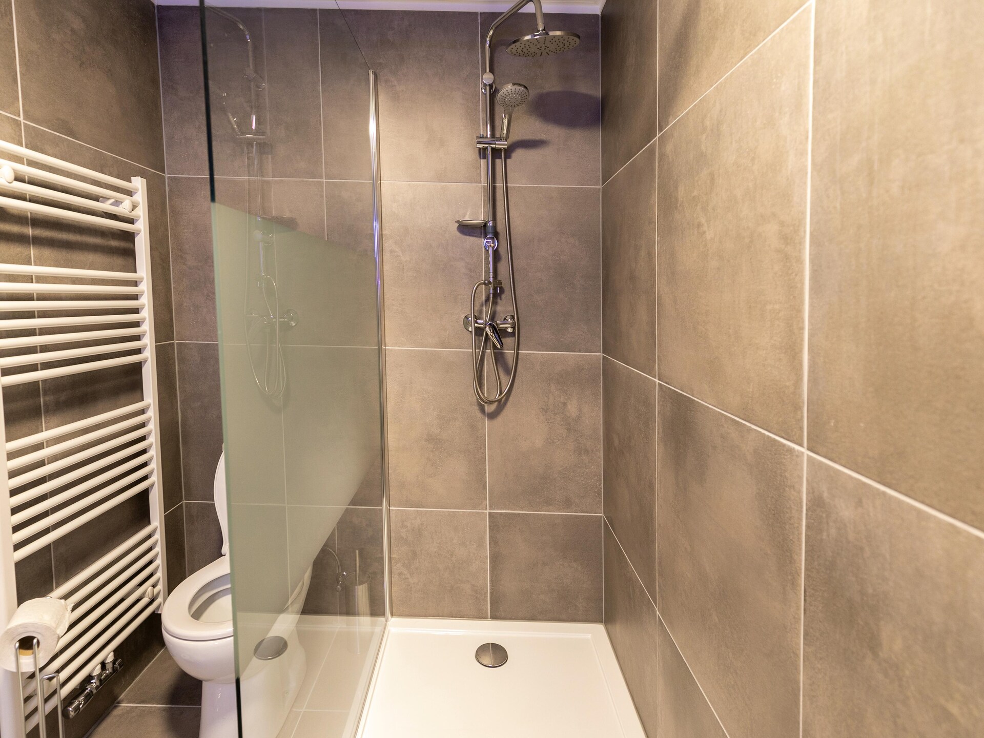 Stijlvol duplex appartement in het hart van Maasmechelen - foto 19