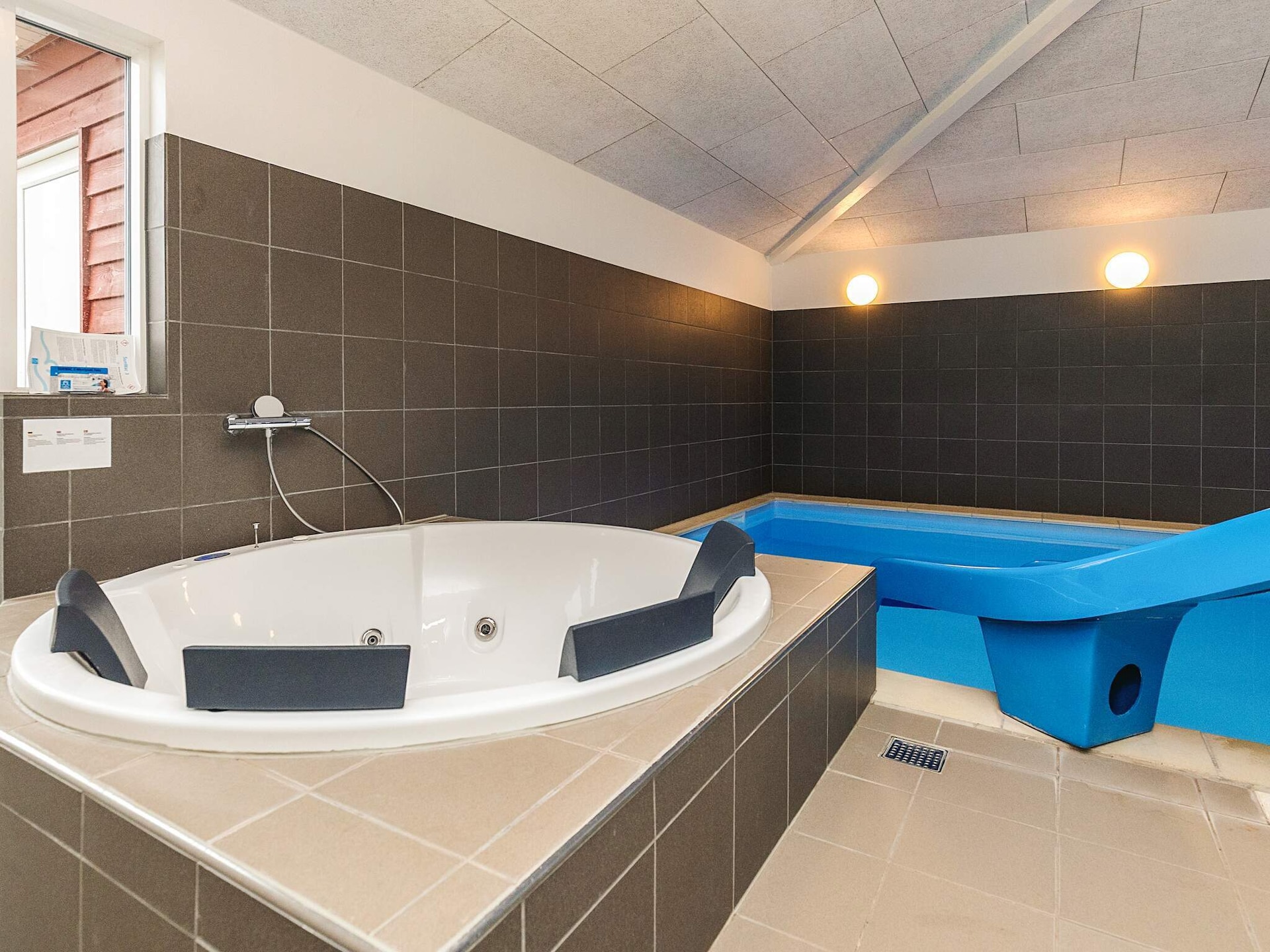 18-persoons vakantiehuis in Løkken met zwembad en sauna - foto 5