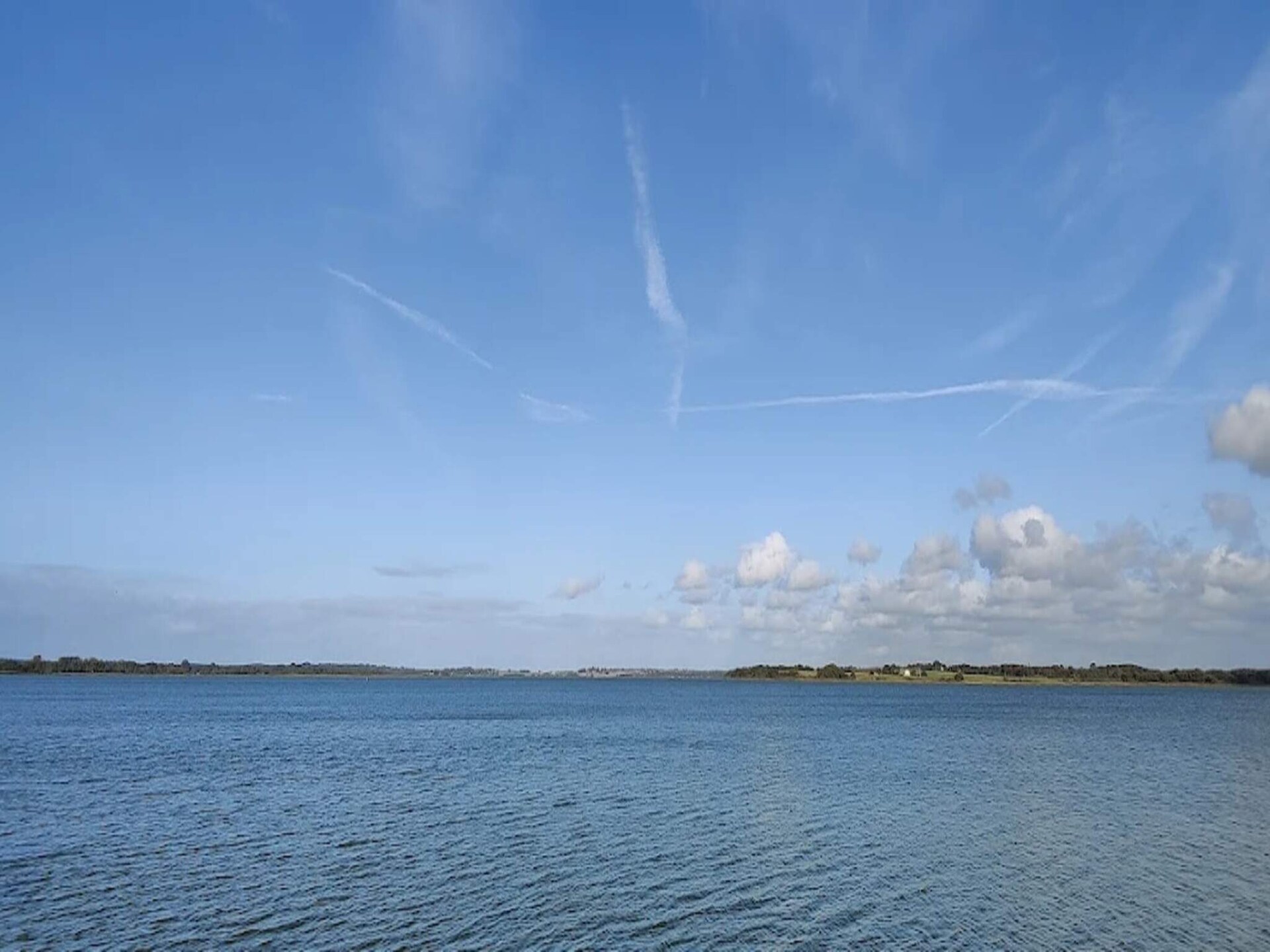 Sprookjesachtig boshuis met privémeer bij Tisvildeleje - foto 9