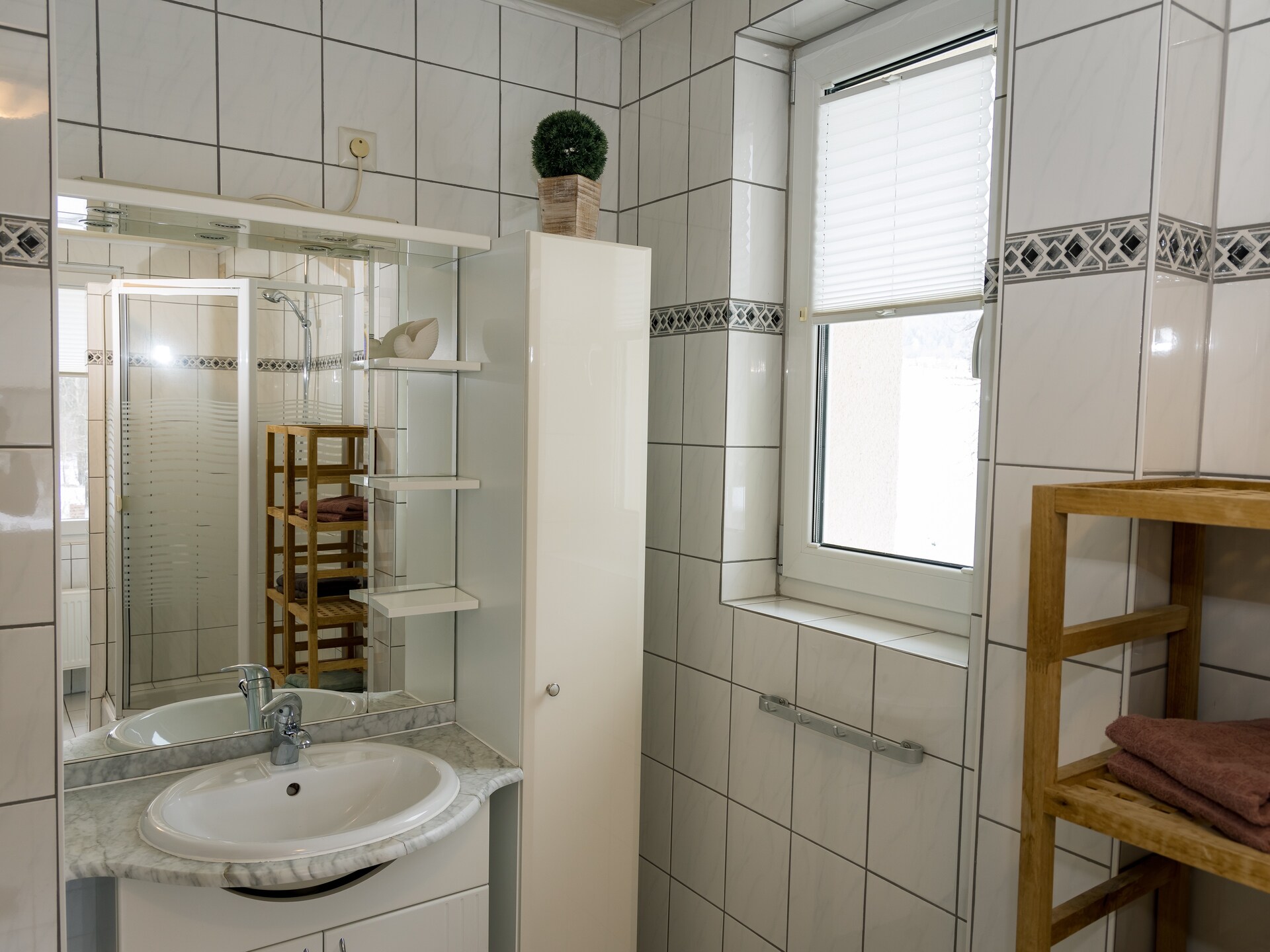 Ruim 16-persoons appartement in het bos bij Erndtebrück met sauna en tuin - foto 29