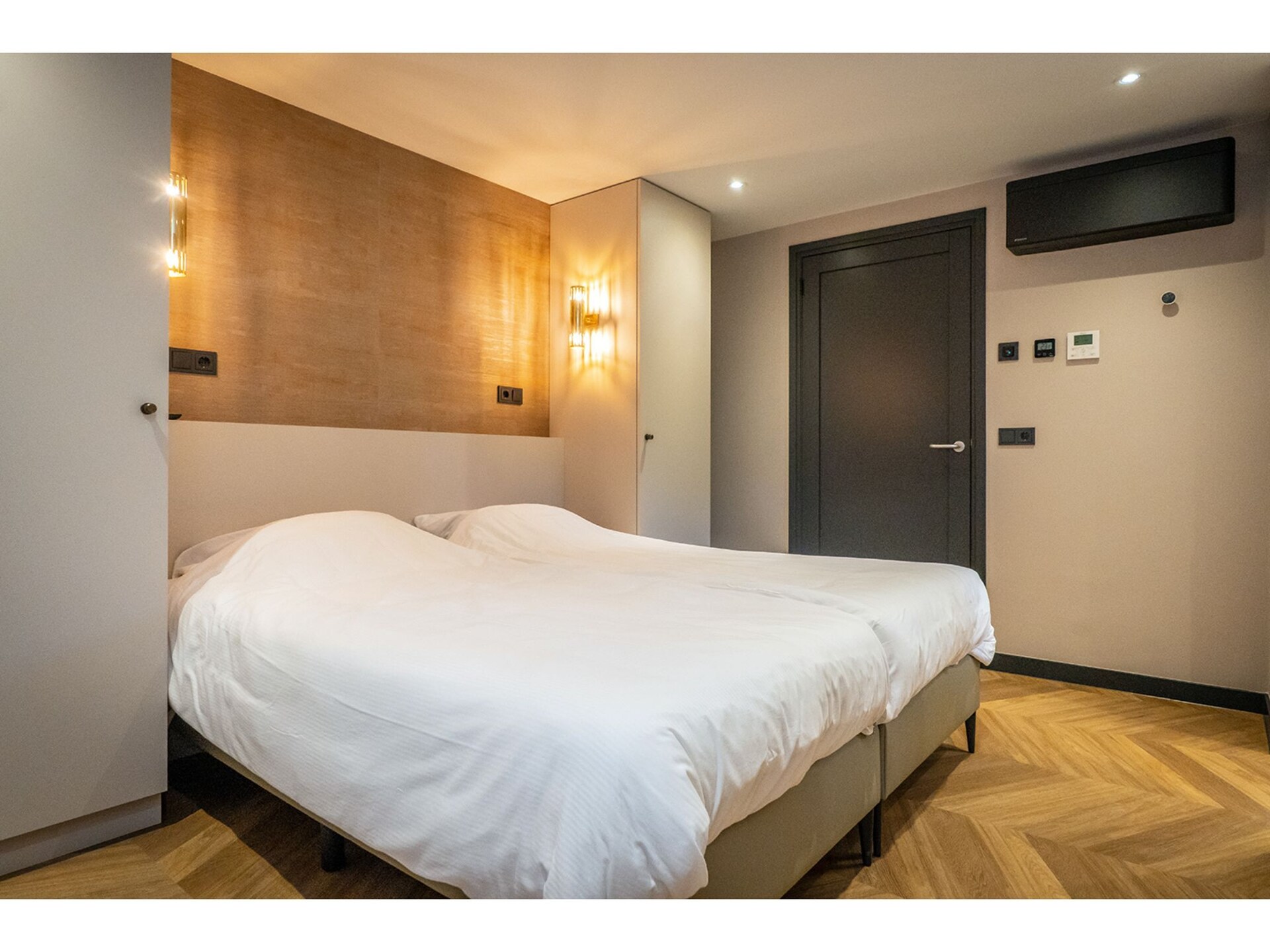 Luxe villa bij De Cocksdorp met uitzicht op vuurtoren en Waddenzee - foto 17