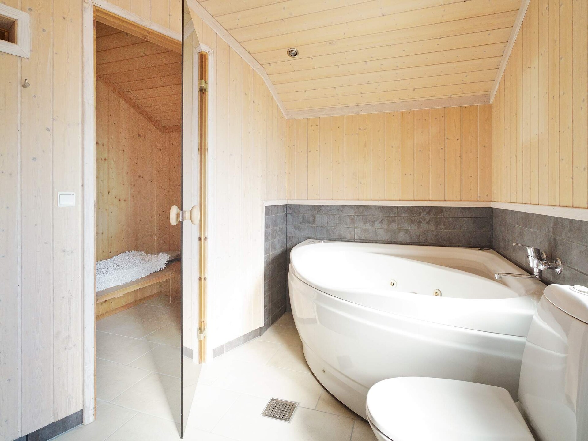 Op 550 m van het strand: modern vakantiehuis in Store Fuglede - foto 4