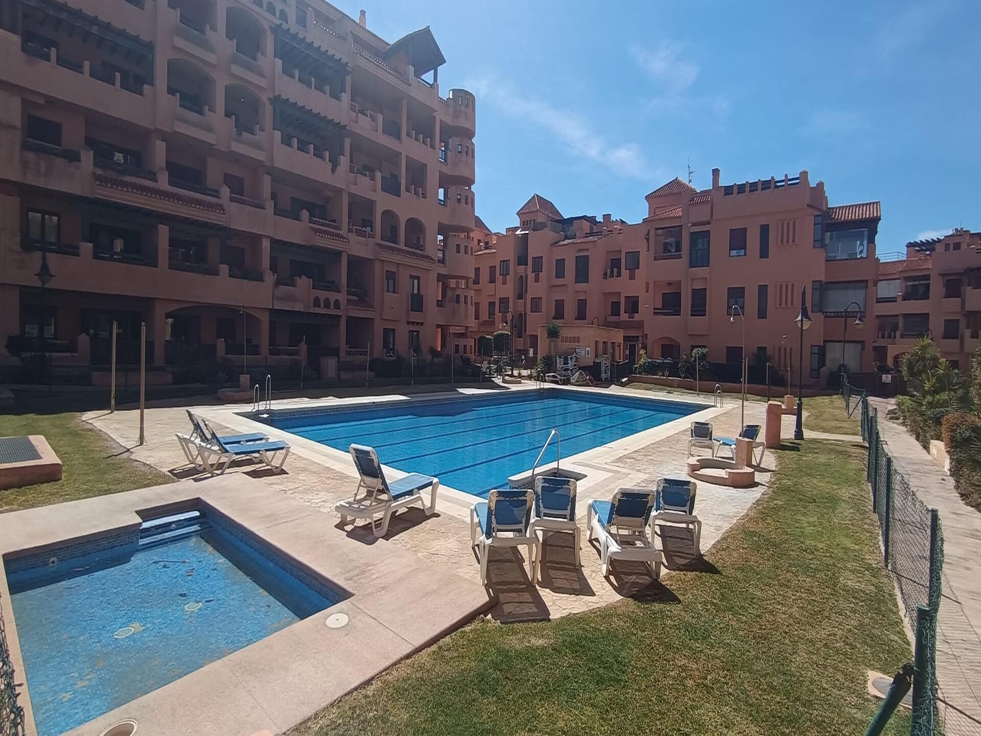 Zonnig appartement op 250m van het strand met gemeenschappelijk zwembad - foto 34