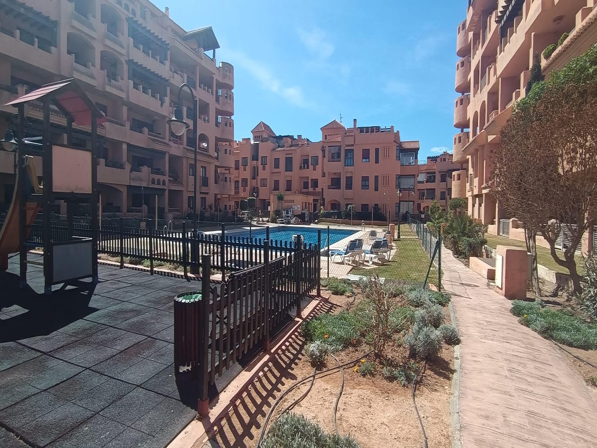 Zonnig appartement op 250m van het strand met gemeenschappelijk zwembad - foto 11