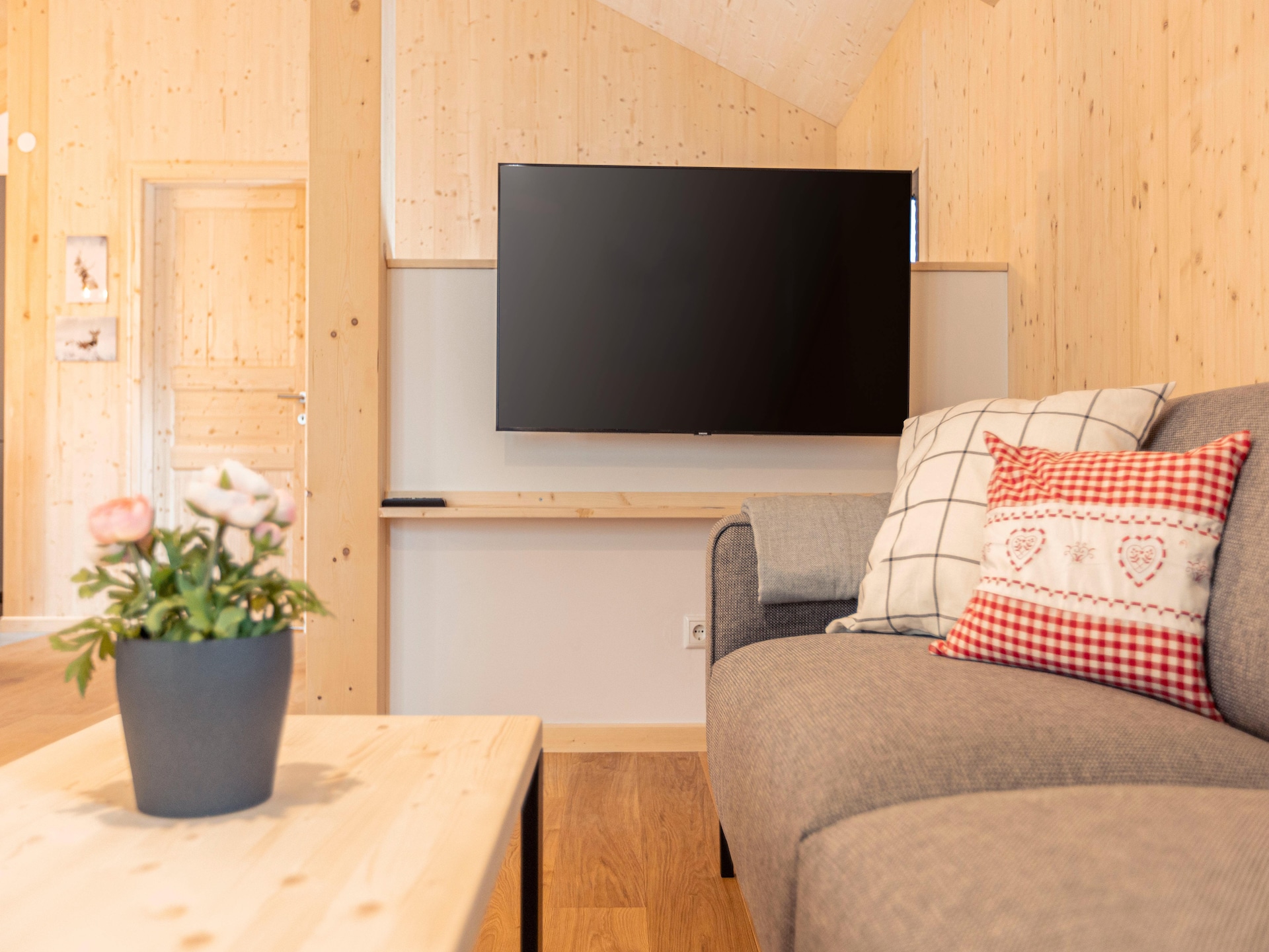 Modern Natuurchalet voor 8 personen met sauna, whirlpool en bergzicht op de Turracher Höhe - foto 5