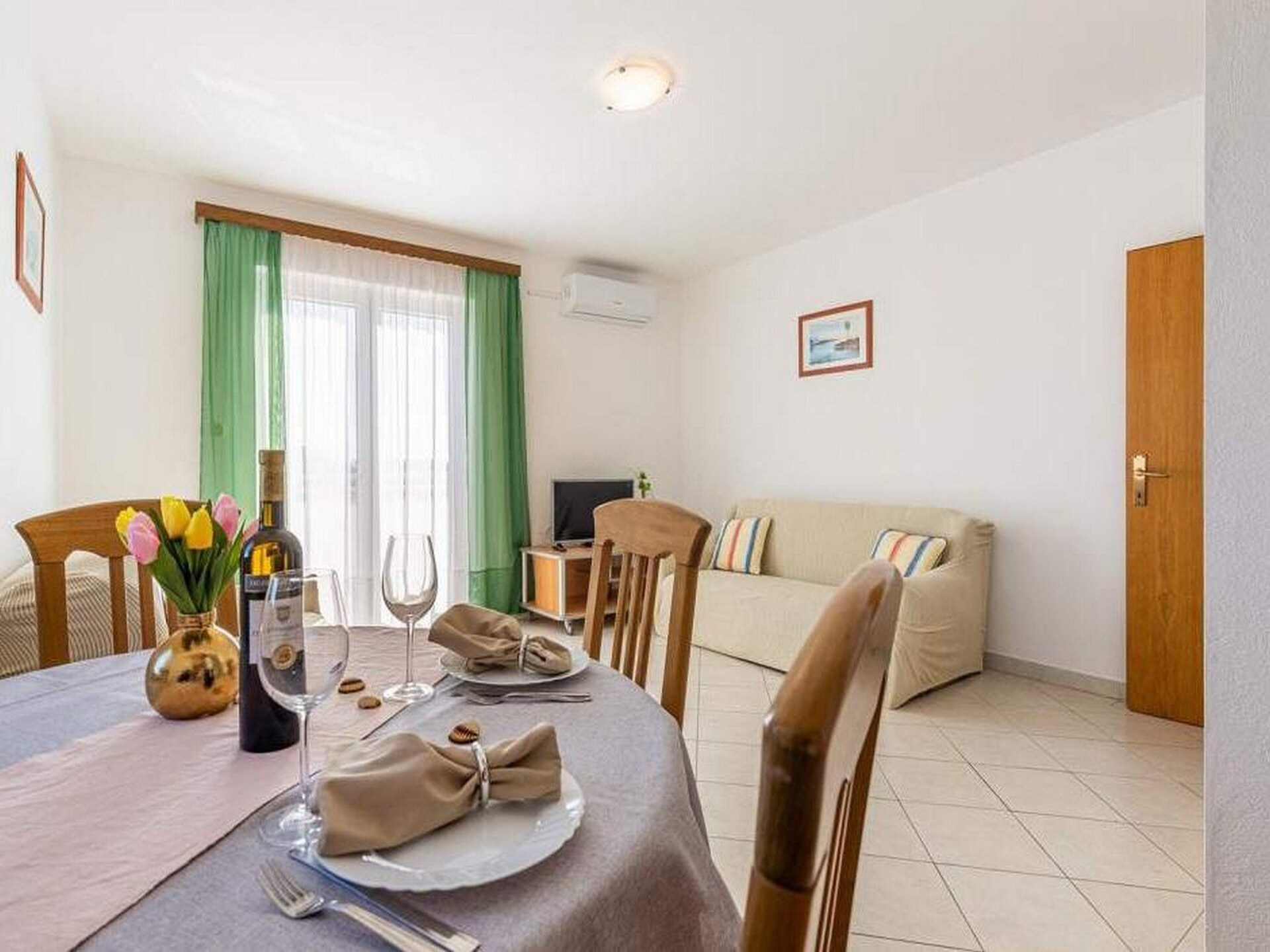 Rustiek appartement nabij strand in Sabunike met balkon - foto 25