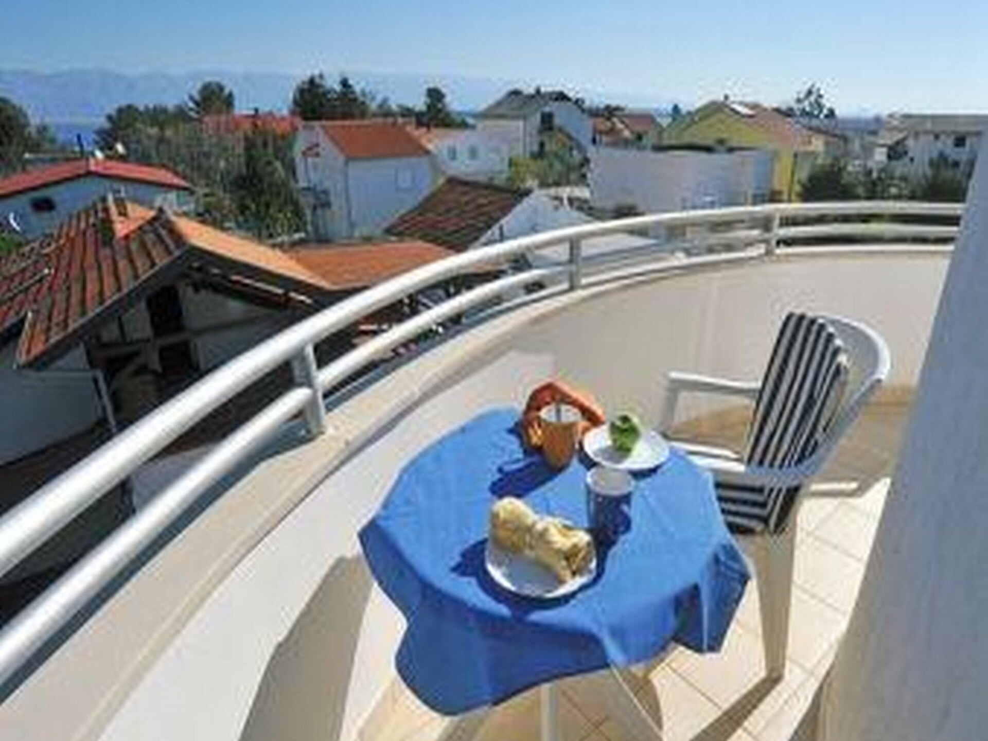 Rustiek appartement nabij strand in Sabunike met balkon - foto 16