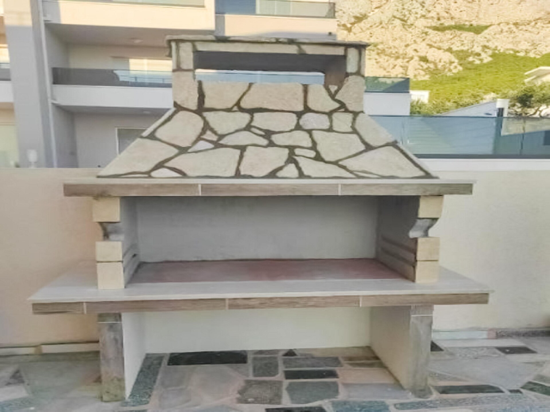 Luxe appartement in Makarska met zwembad en tuin - foto 19