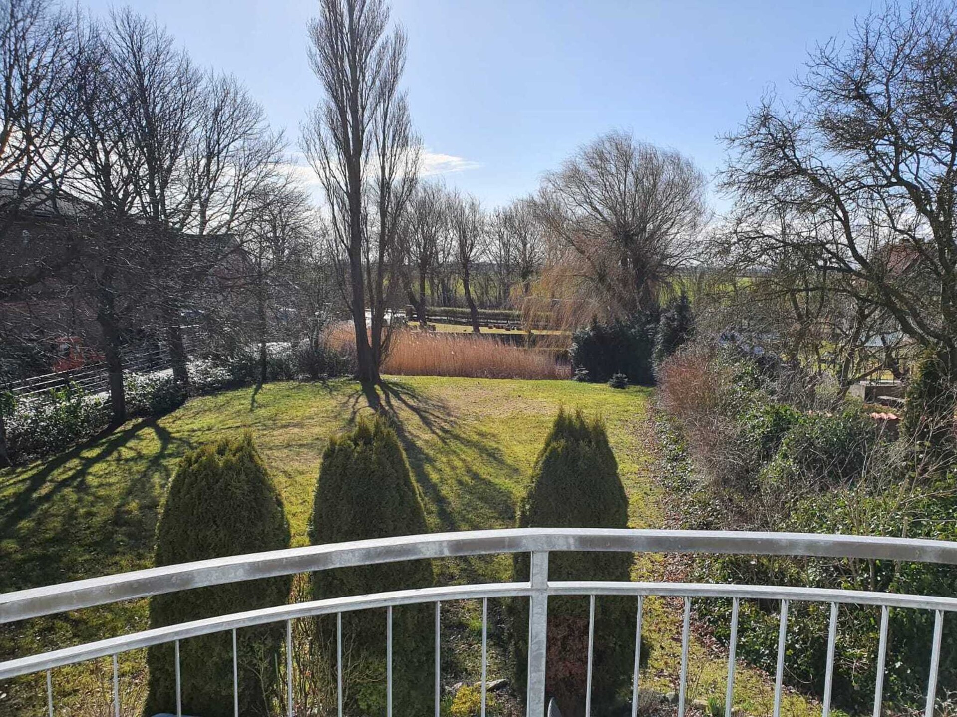 Luxe vrijstaande villa met sauna en grote tuin op 3 km van strand - foto 40