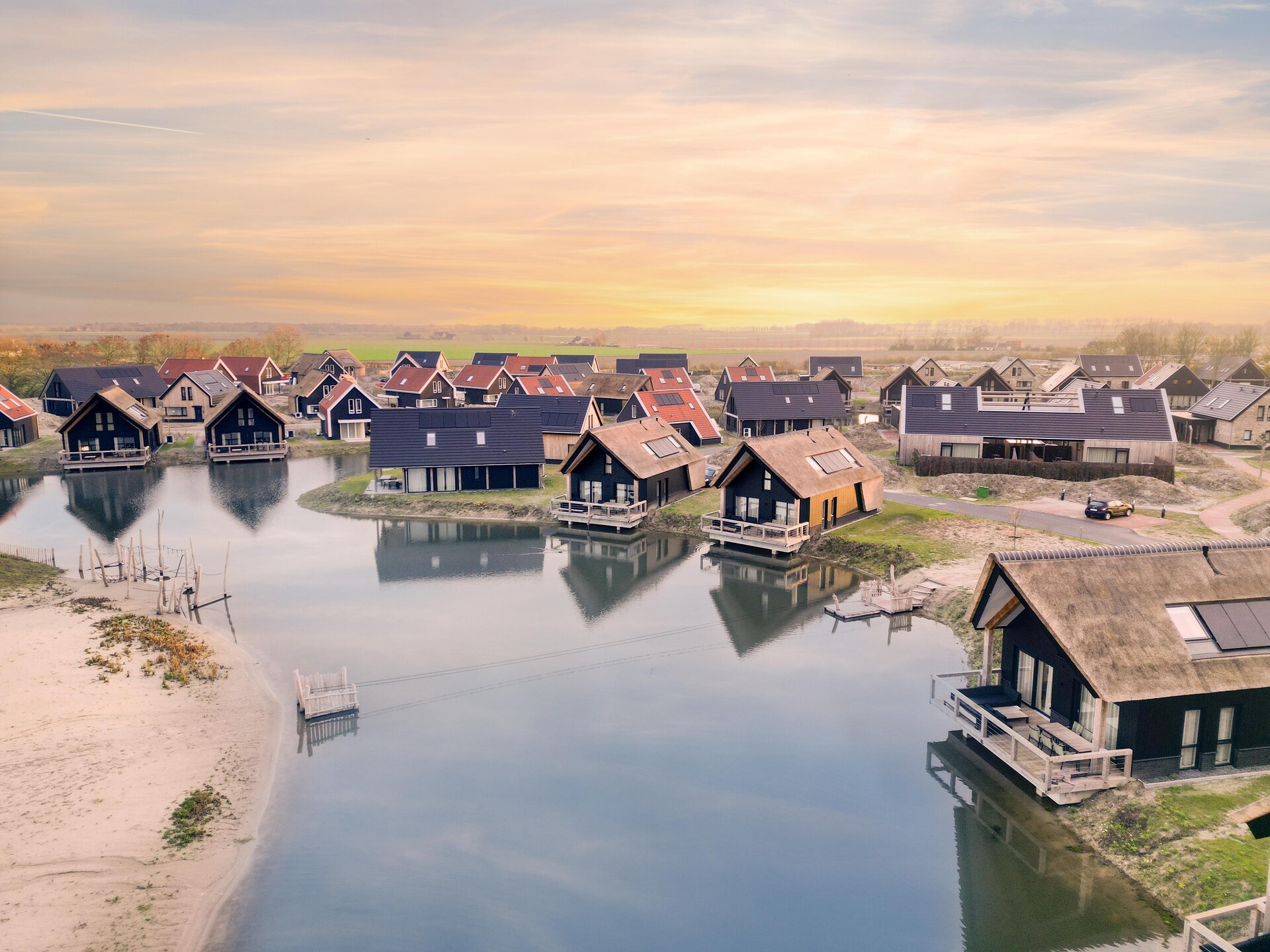 Luxe vrijstaand vakantiehuis aan het water op Resort Nieuwvliet-Bad - foto 31