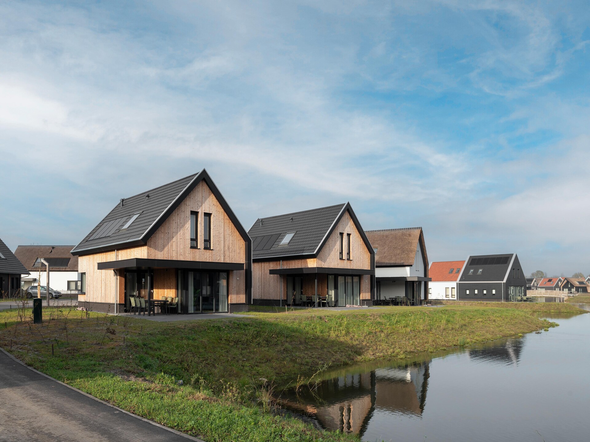 Vrijstaand familiehuis aan zee met speeltuin en hondvriendelijk strand - foto 6