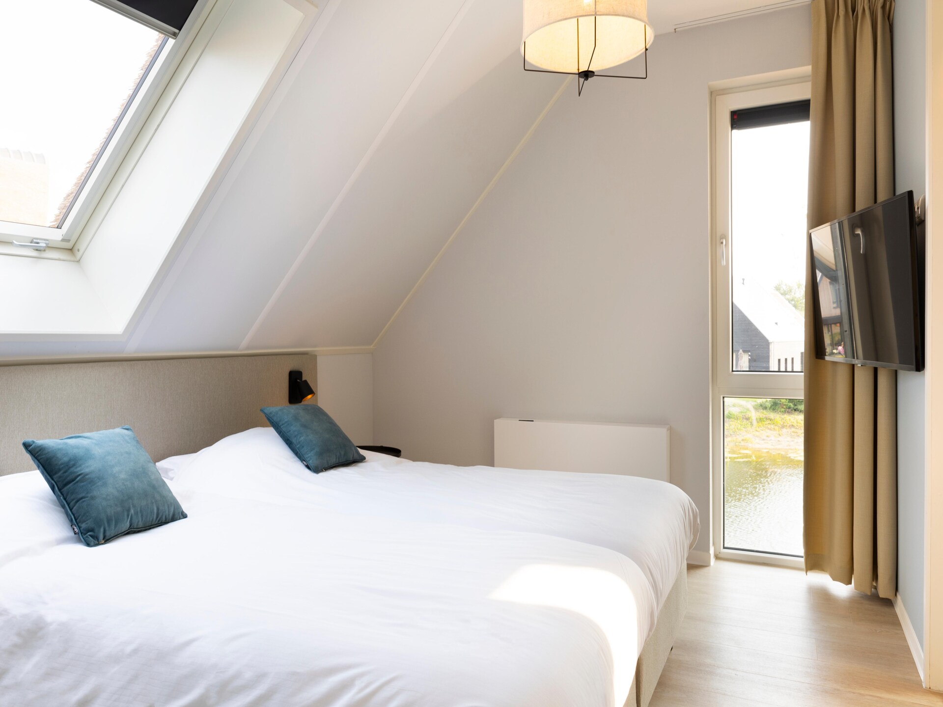 Luxe vakantievilla aan water in Resort Nieuwvliet-Bad, 1,2 km van zee - foto 8