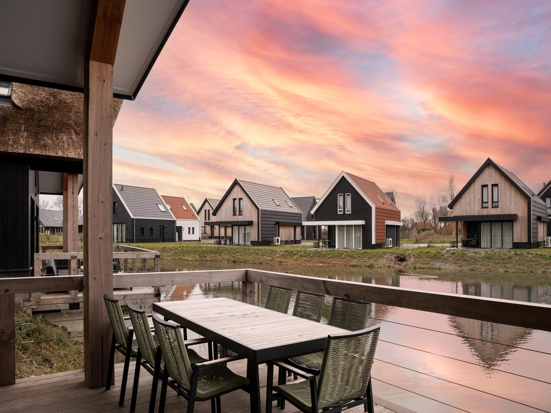 Luxe vrijstaand vakantiehuis met waterzicht in Resort Nieuwvliet-Bad - foto 10