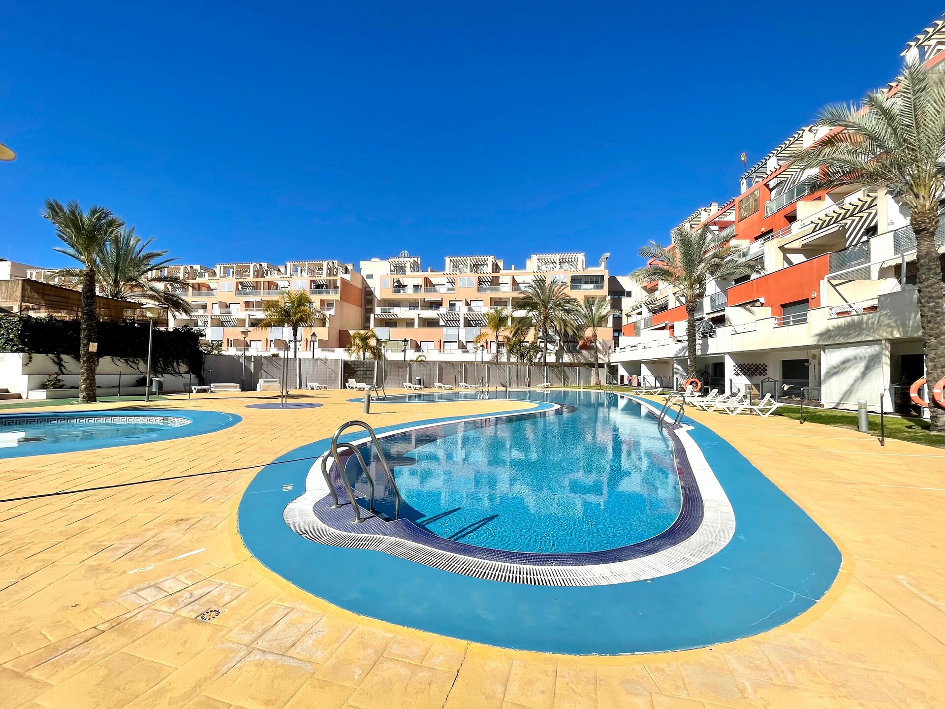 Licht appartement op 100 meter van strand Vera Playa met zwembad - foto 13