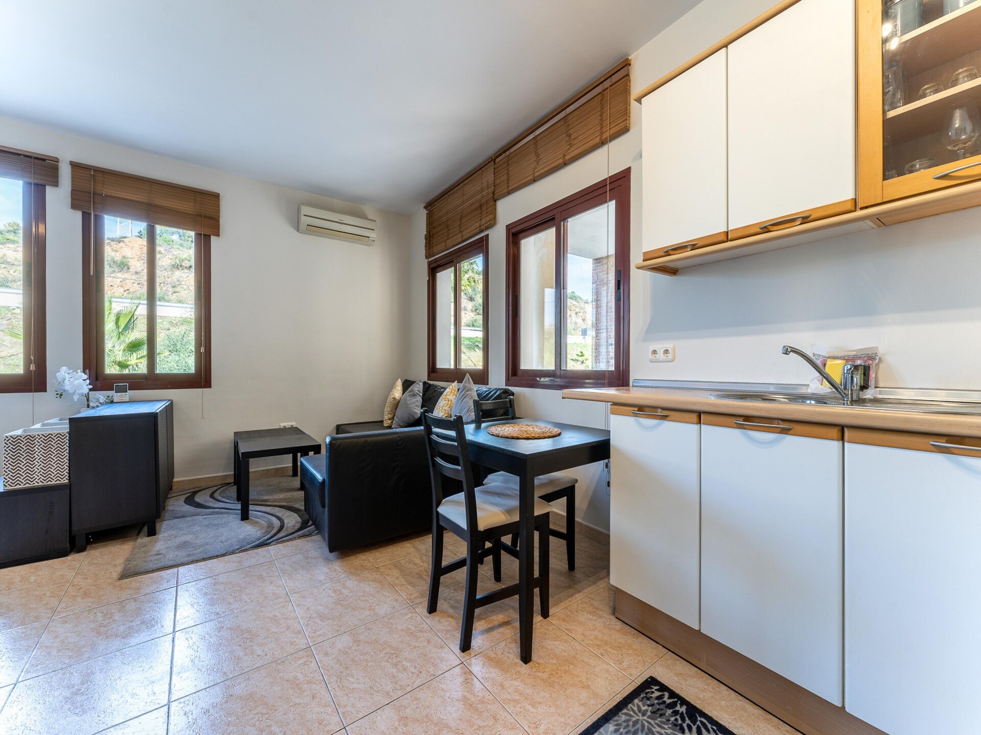 Zonnig studio-appartement aan de boulevard van La Cala de Mijas - foto 6