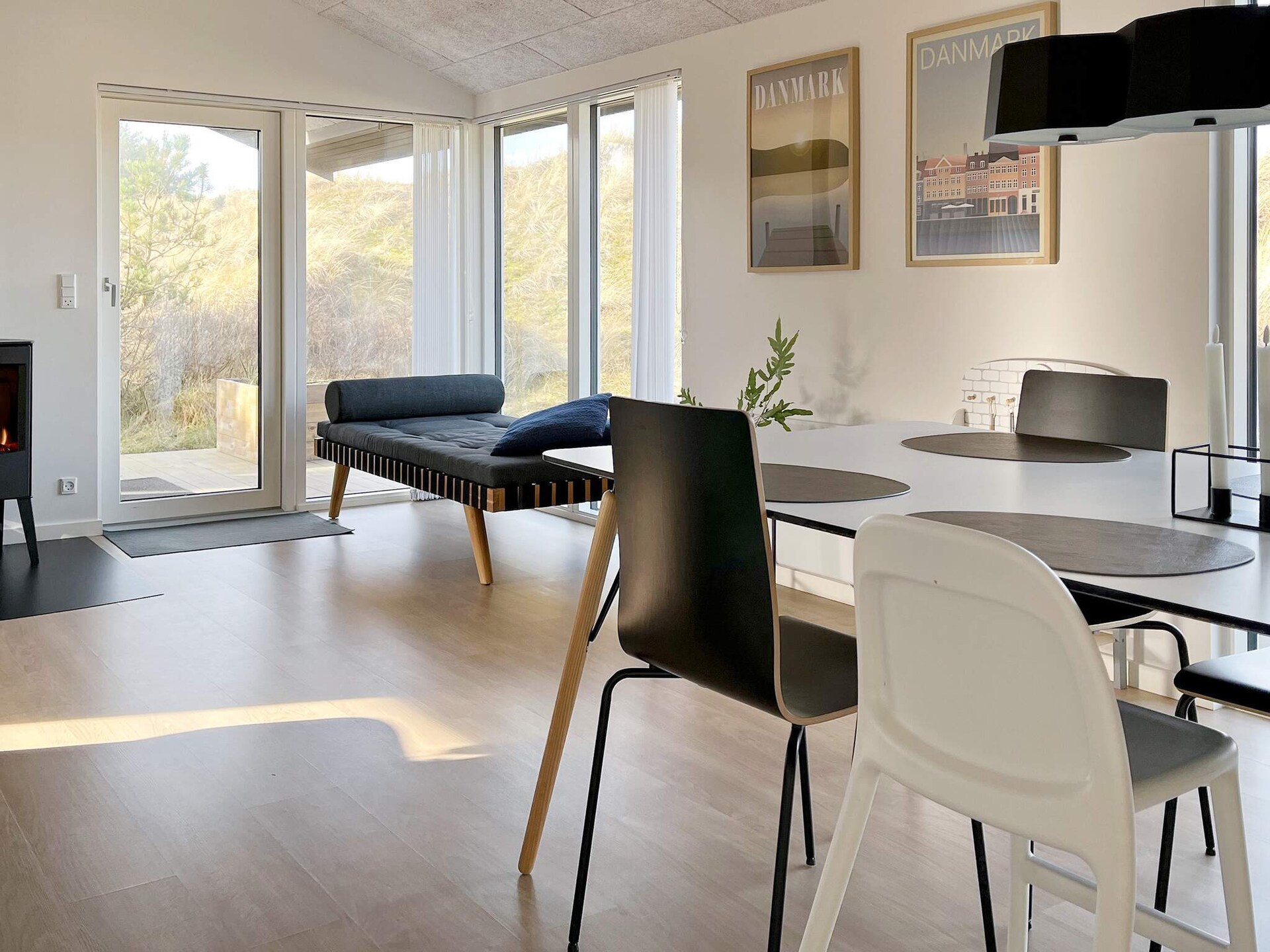 Modern vakantiehuis in Saltum met houtschoorsteen en tuin - foto 26
