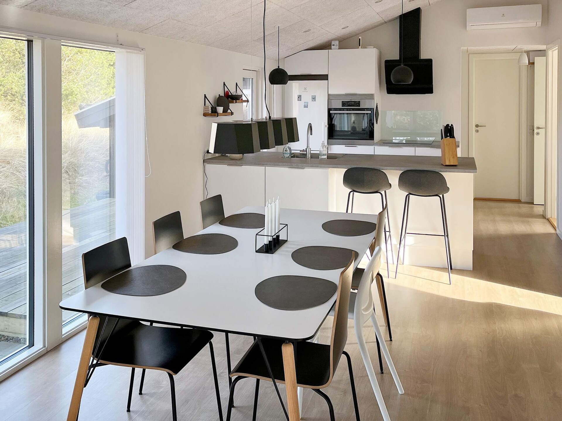 Modern vakantiehuis in Saltum met houtschoorsteen en tuin - foto 27
