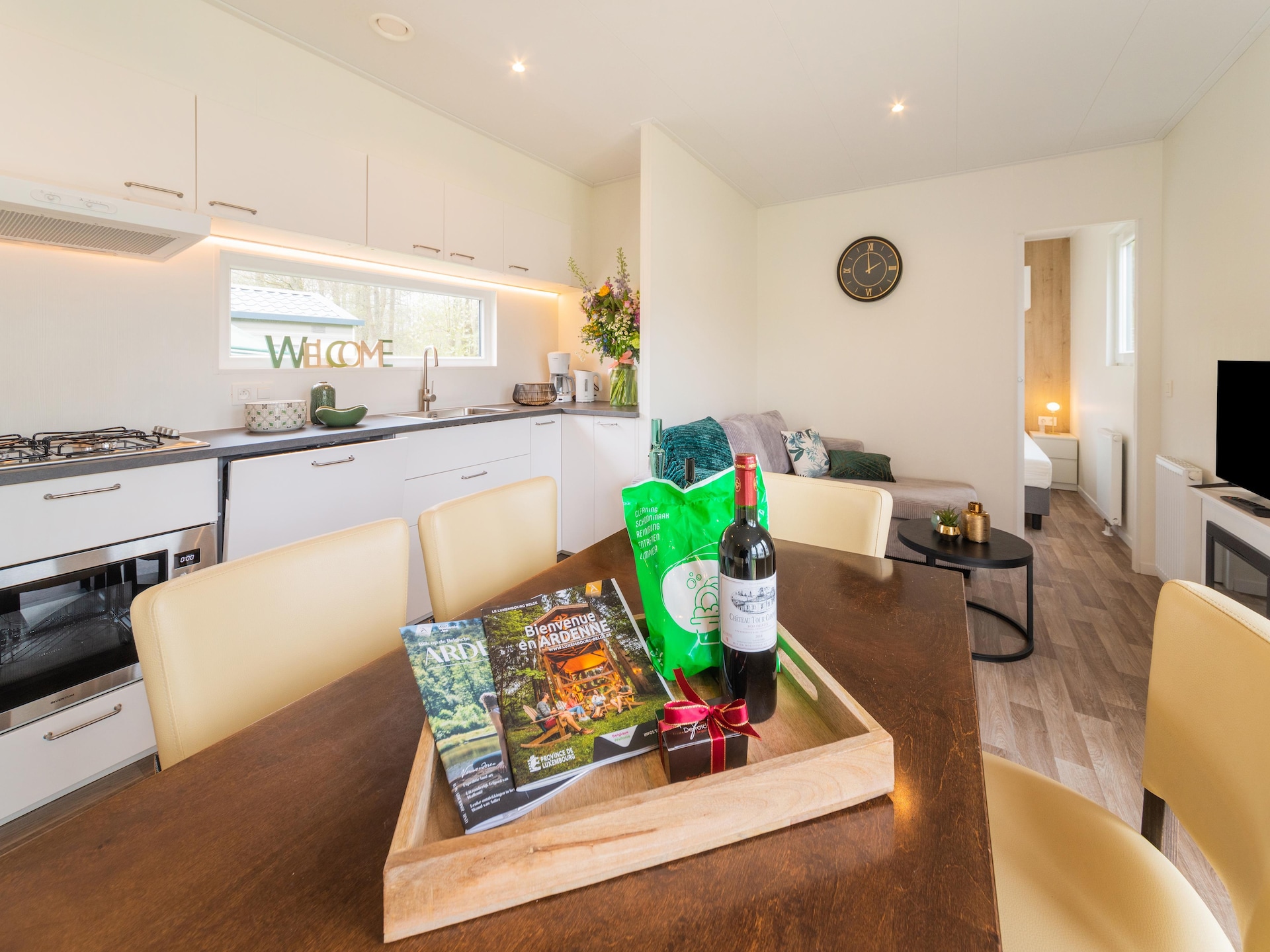 6-persoons chalet aan het meer in Erezée: Le Baroudeur - foto 17
