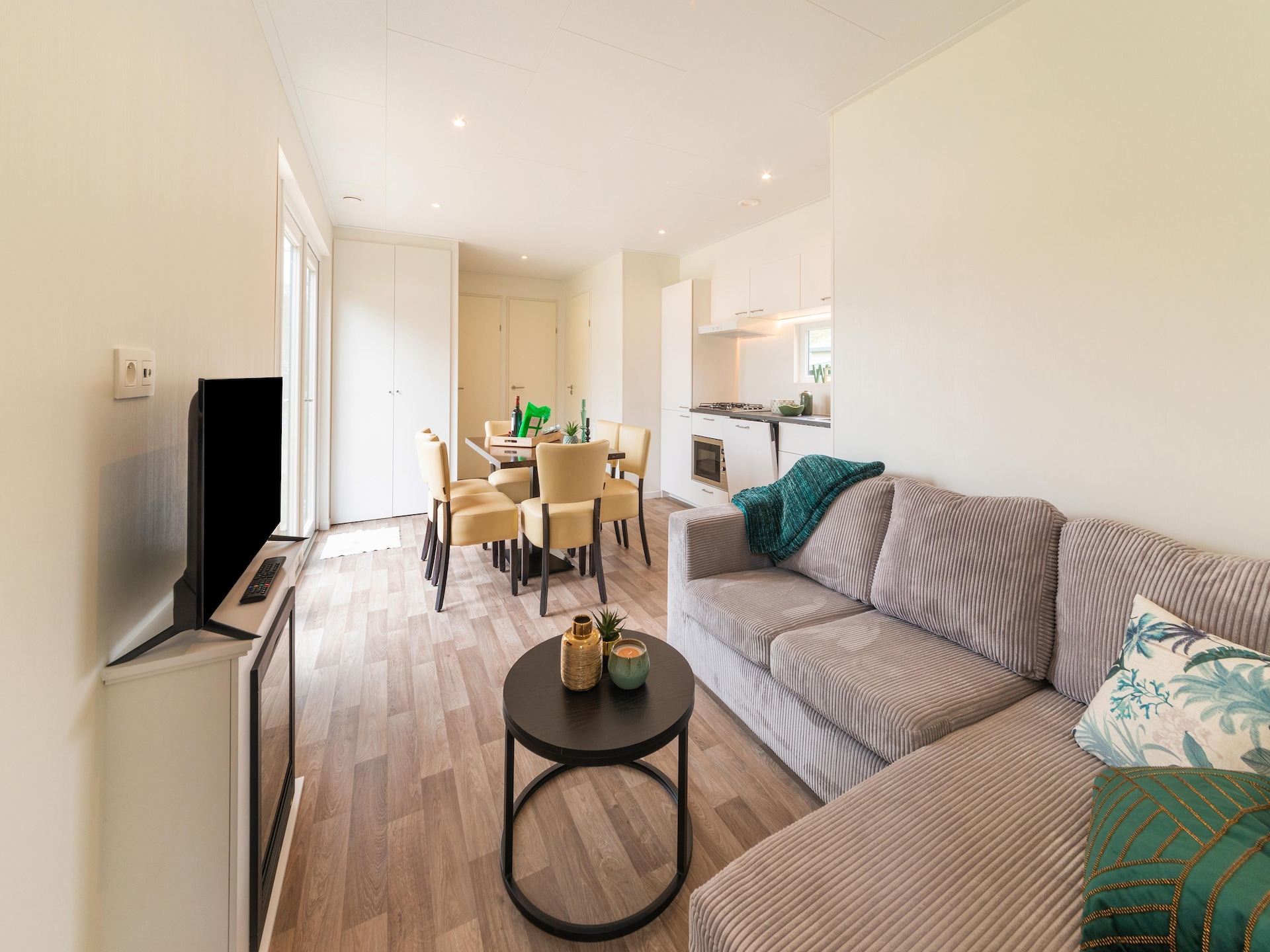 6-persoons chalet aan het meer in Erezée: Le Baroudeur - foto 12
