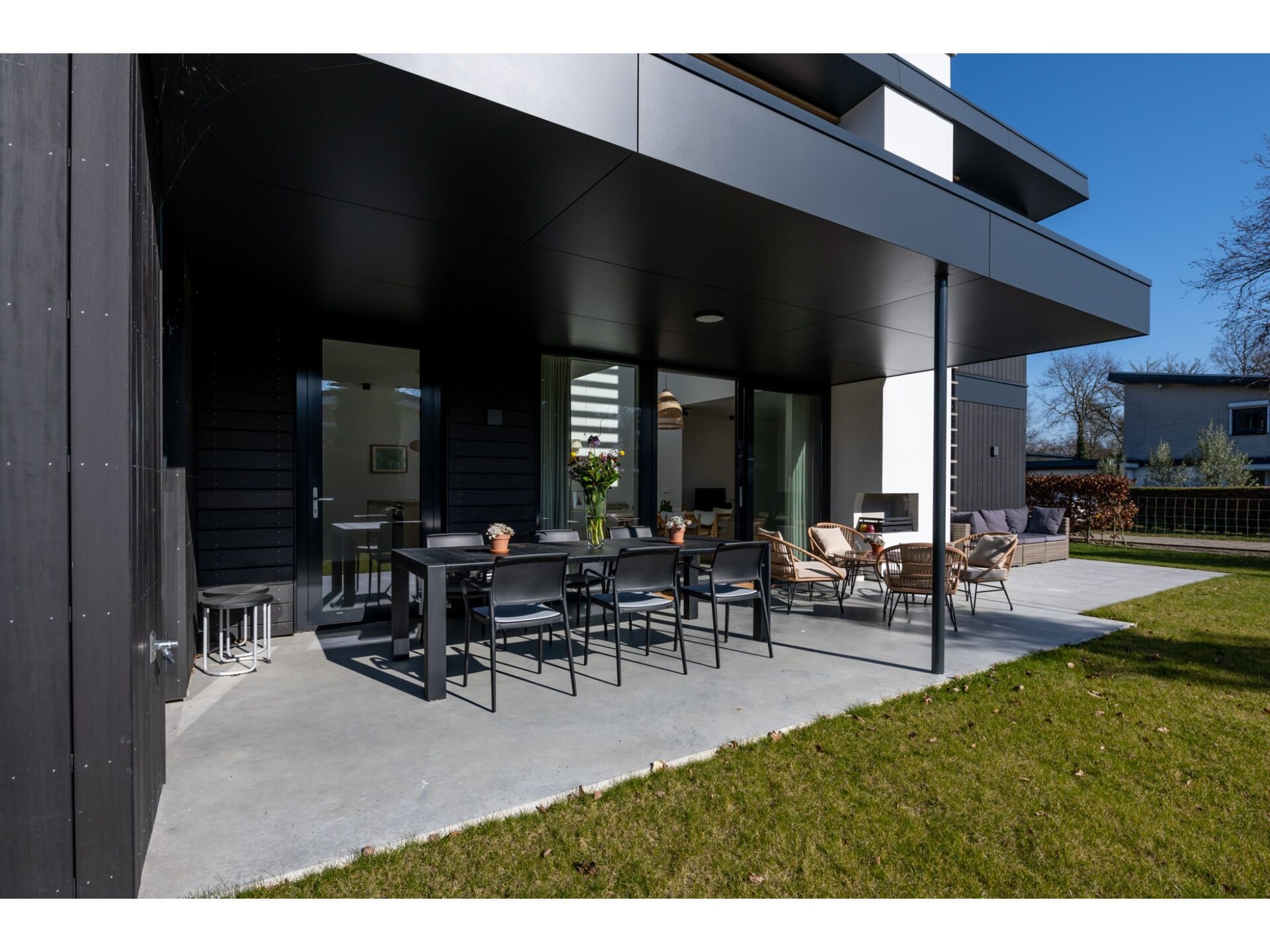 Modern vakantiehuis met buitenhaard aan Veerse Meer in Kamperland - foto 3