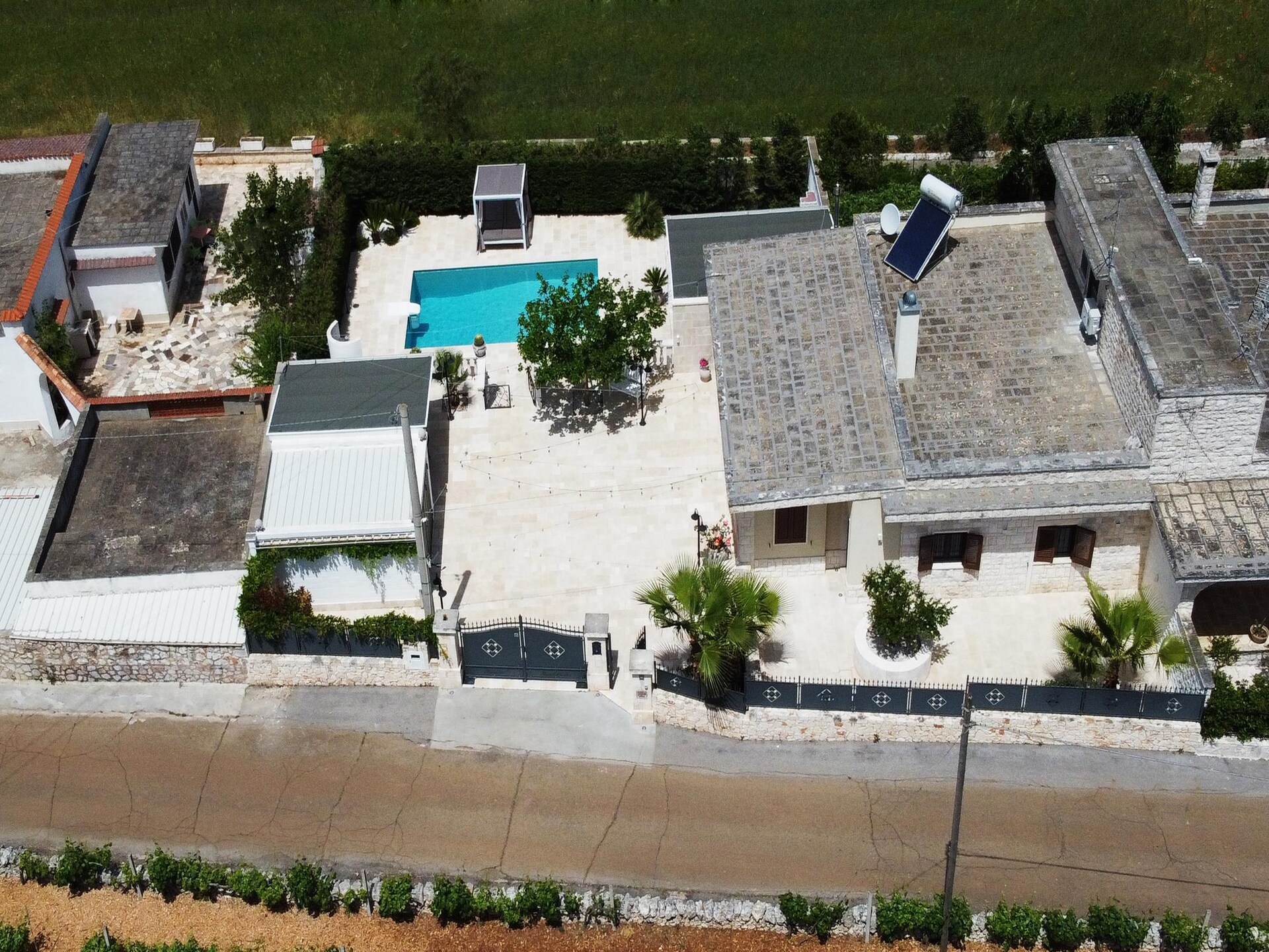 Luxe villa met zwembad en pizzaoven in Locorotondo, Apulië - foto 48