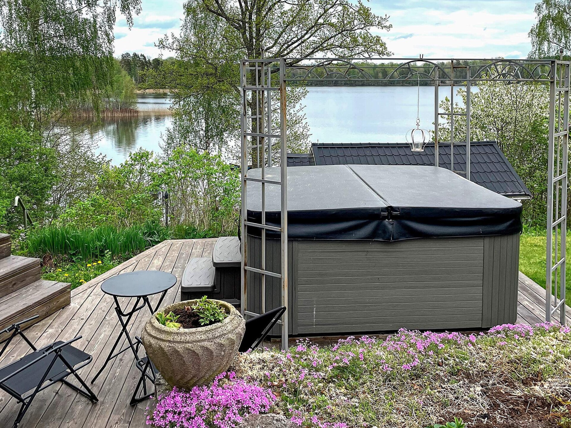 Vrijstaand vakantiehuis aan meer Järnlunden met privéstrand en roeiboot - foto 5