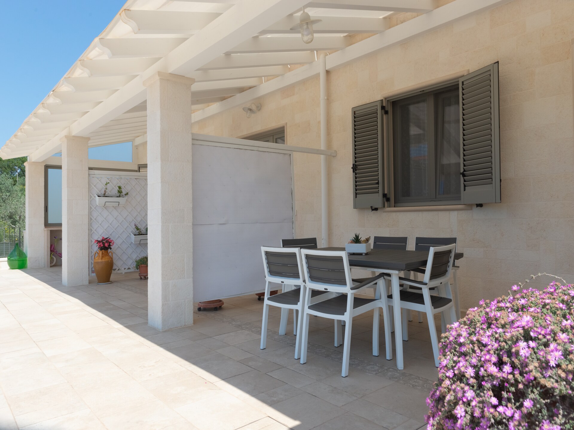 Licht vakantiehuis bij Cisternino met overdekt terras - foto 27