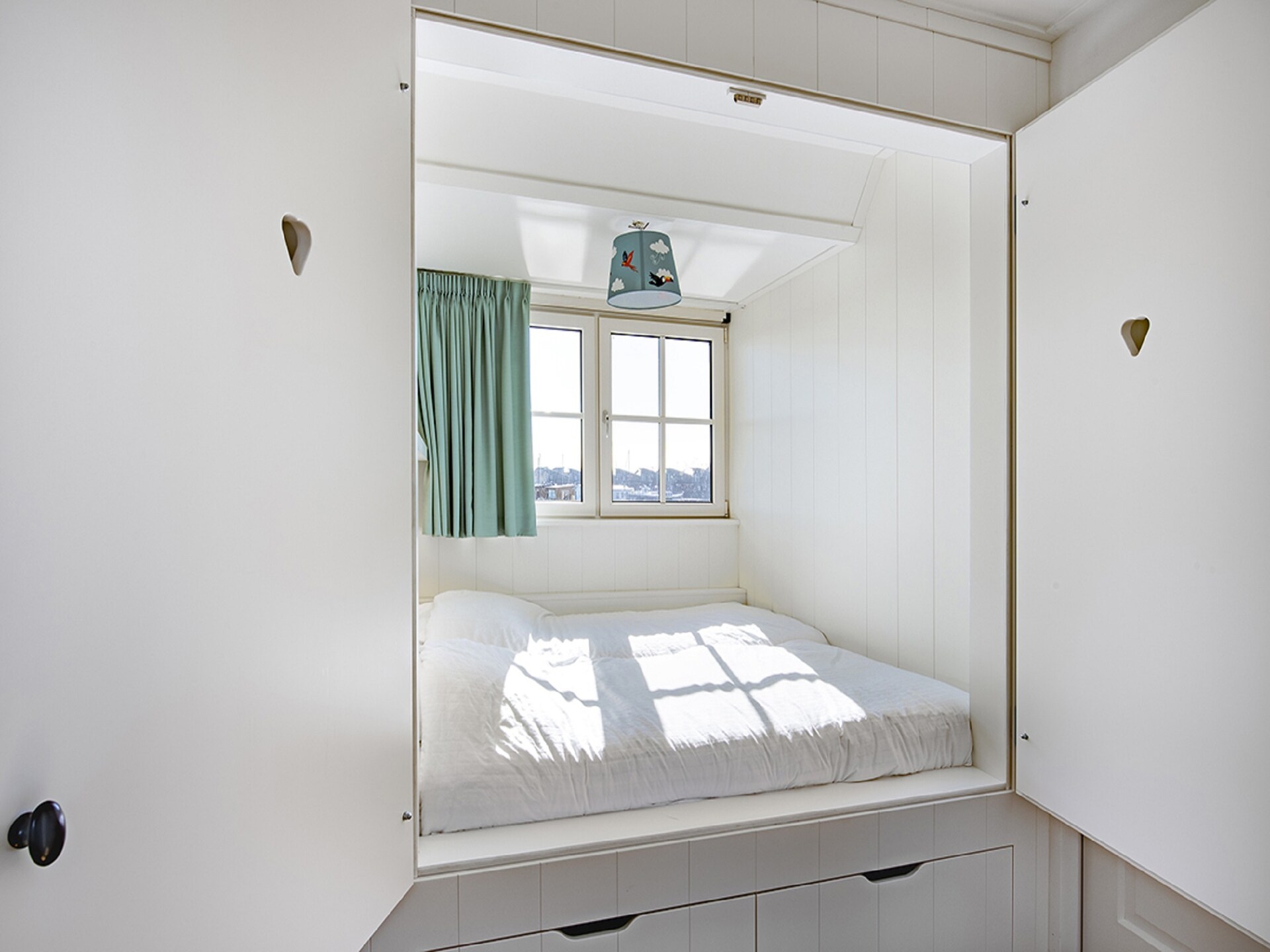 Luxe villa aan het Tjeukemeer met steiger en huisdierenvriendelijke omgeving - foto 14